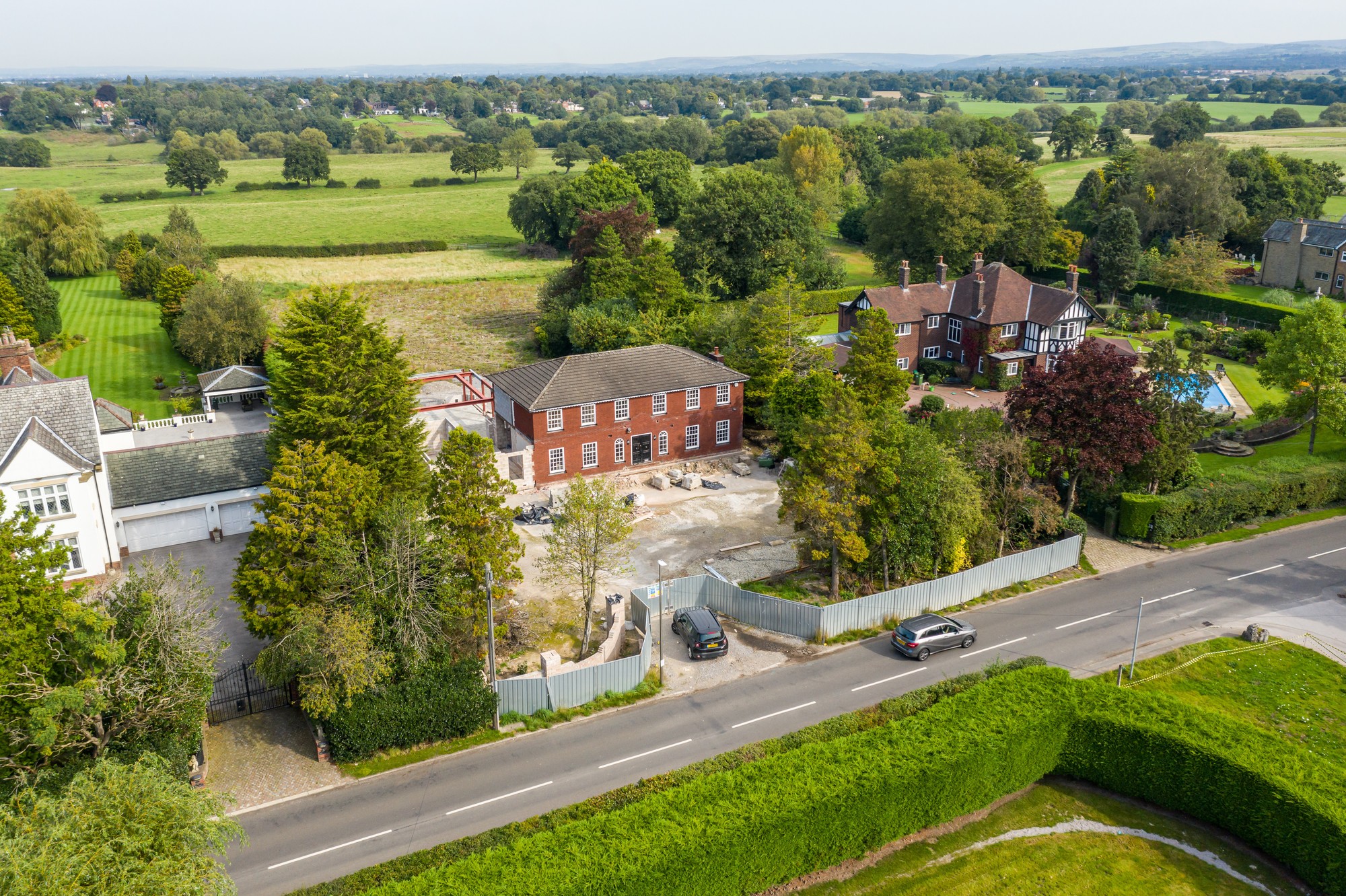 Savannah, 33 Prestbury Road, Wilmslow, Cheshire SK9 2LJ