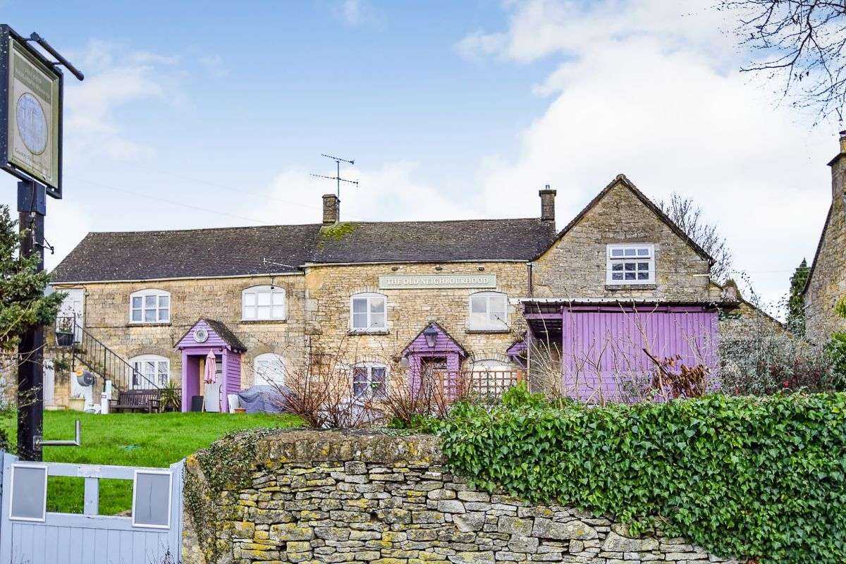 The Old Neighbourhood Inn, Midway, Chalford Hill, Stroud GL6 8EN