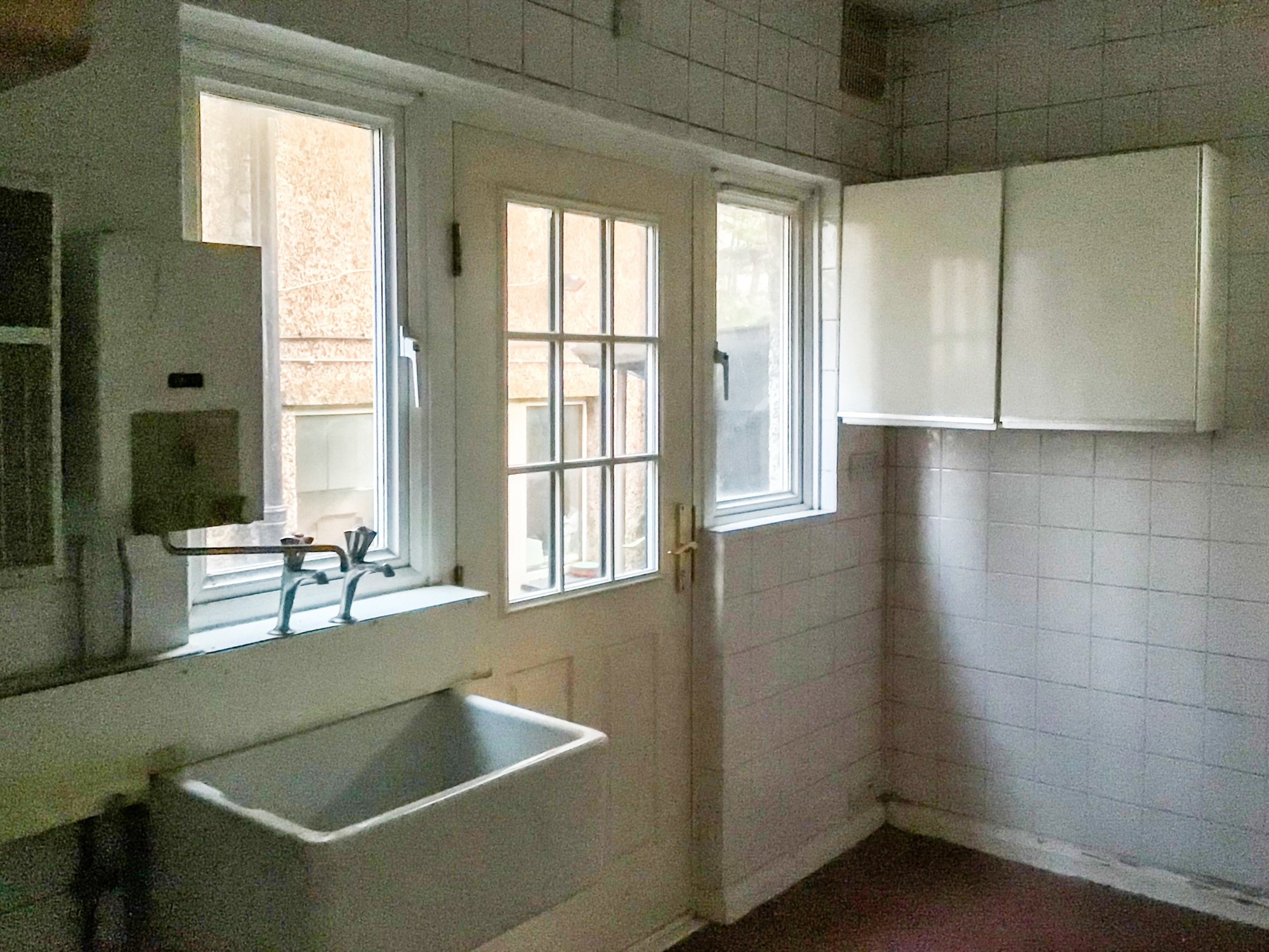 69 Burney Avenue, Surbiton, Surrey KT5 8DF