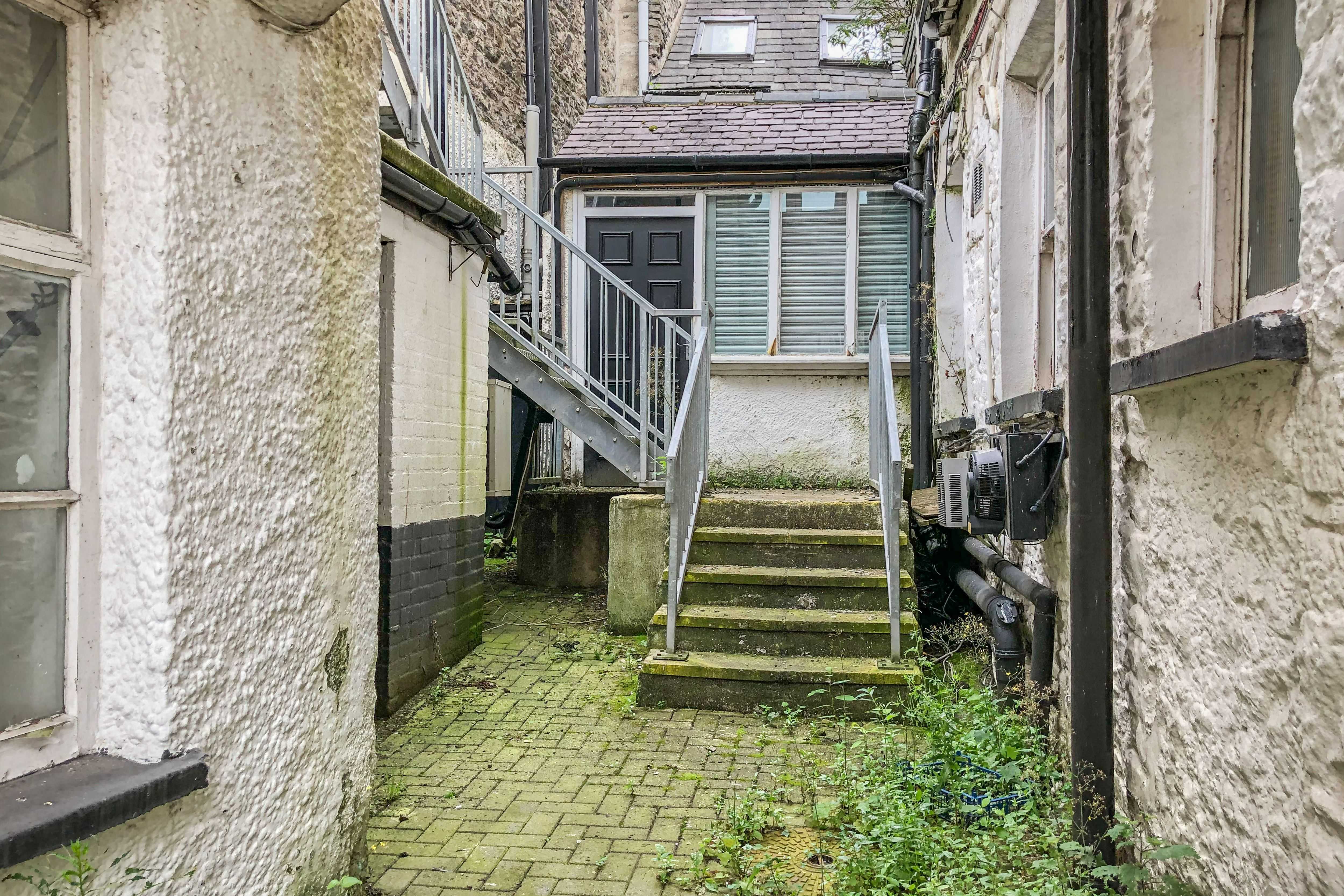 The Dun Horse Inn, 5 Stramongate, Kendal LA9 4BH