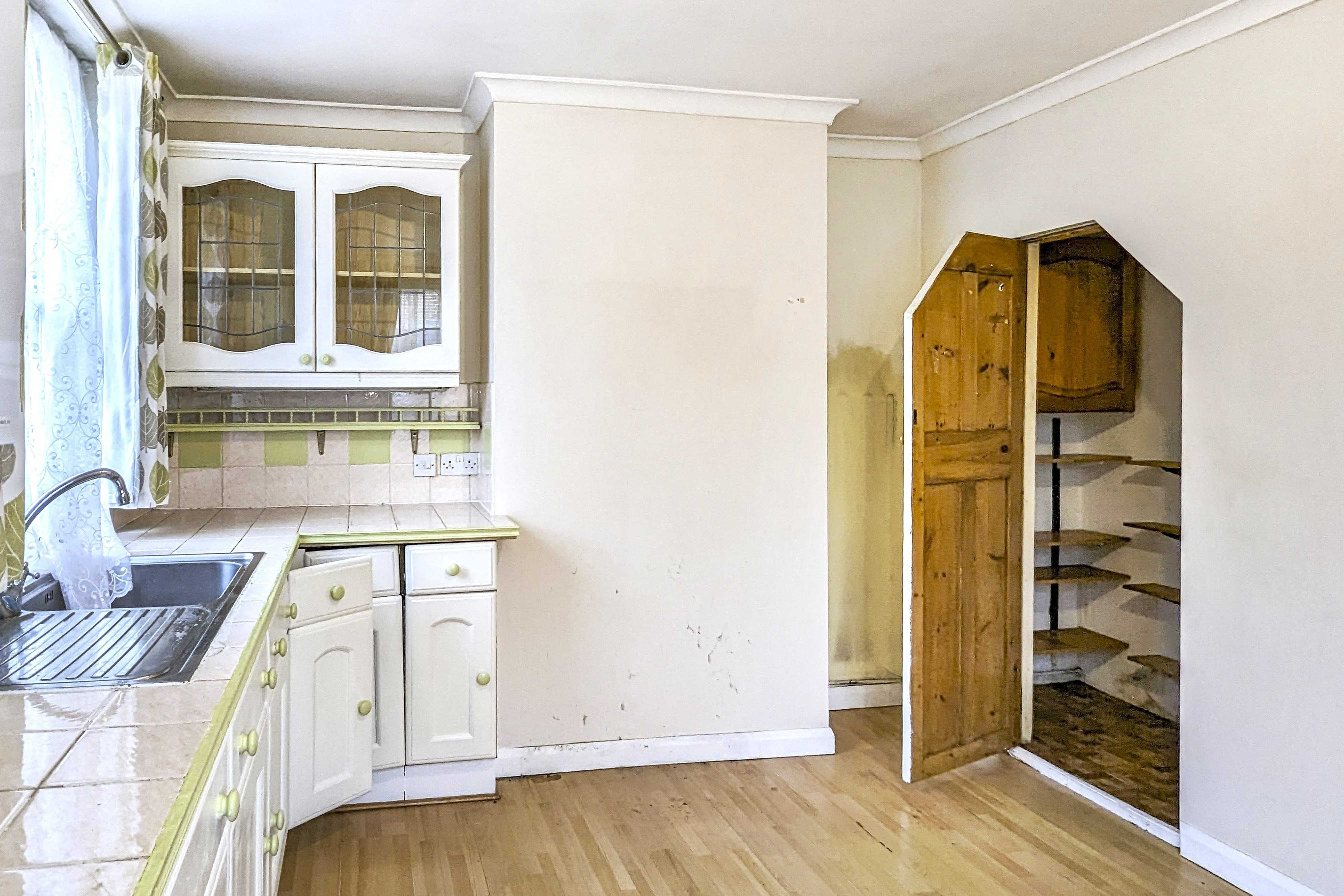 1 Park Cottages, Chapel Lane, Forest Row, RH18 5BU