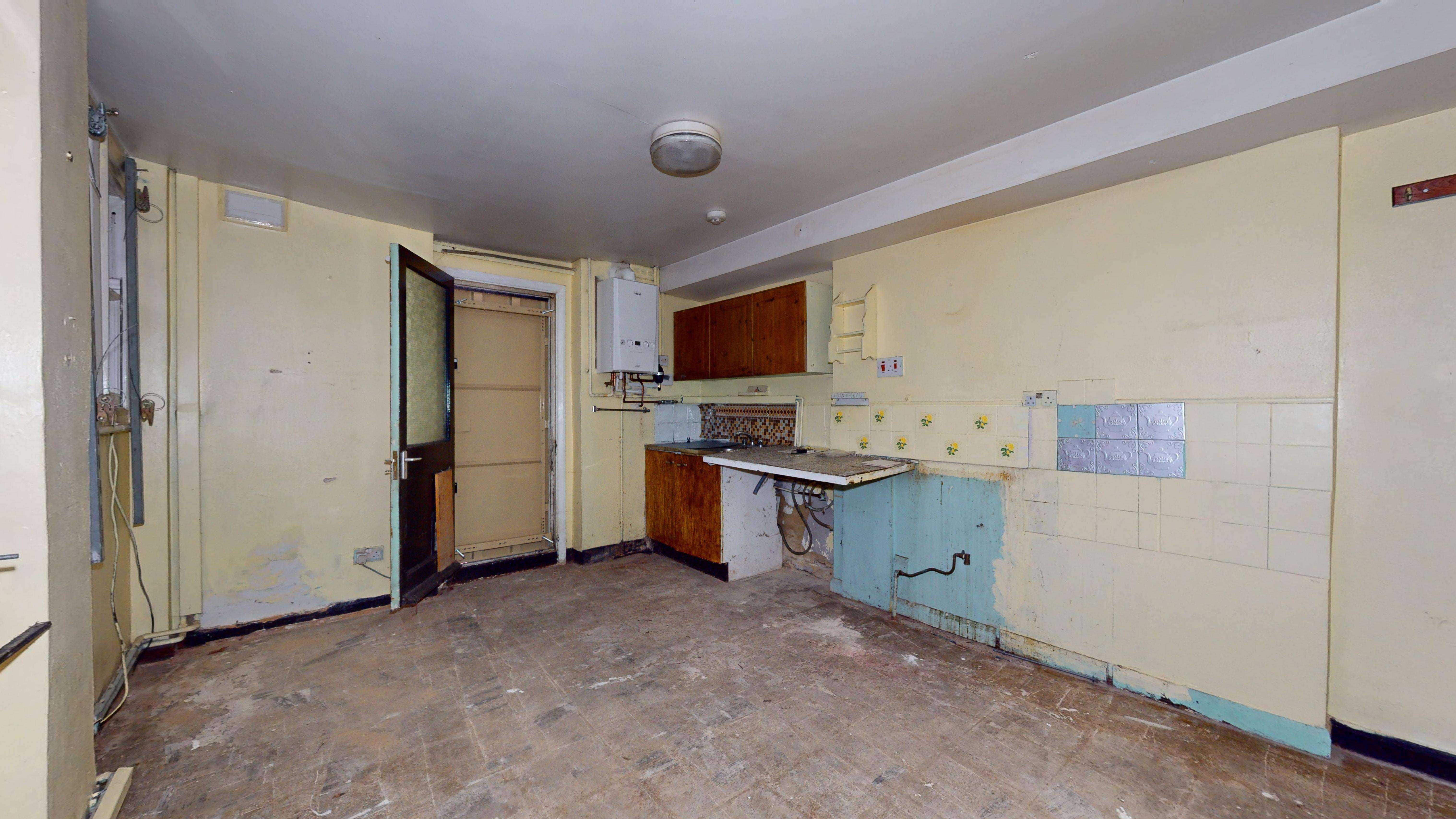 Flats A, B and C, 28 Caldwell Street, Stockwell, London SW9 0EL
