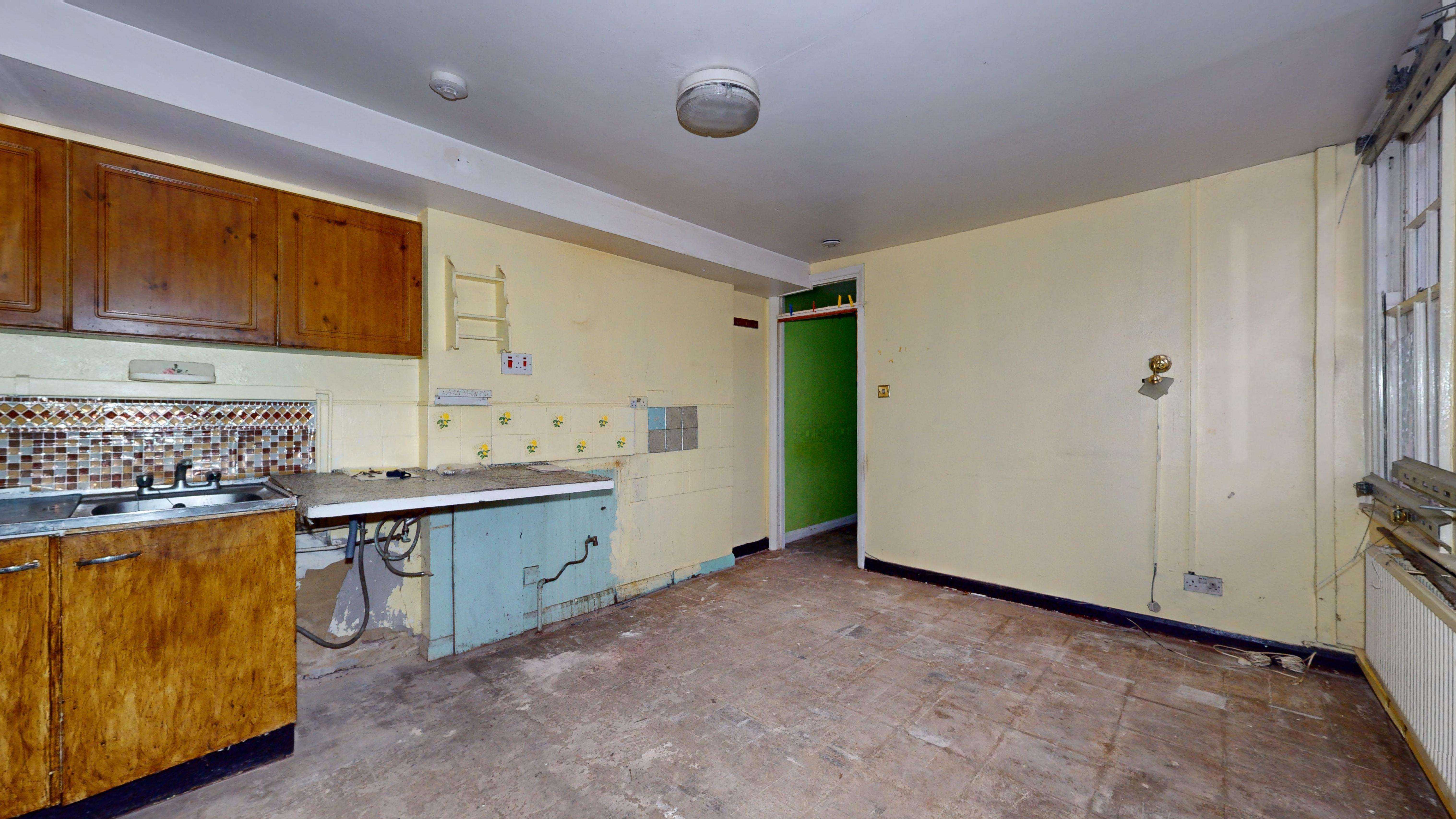 Flats A, B and C, 28 Caldwell Street, Stockwell, London SW9 0EL