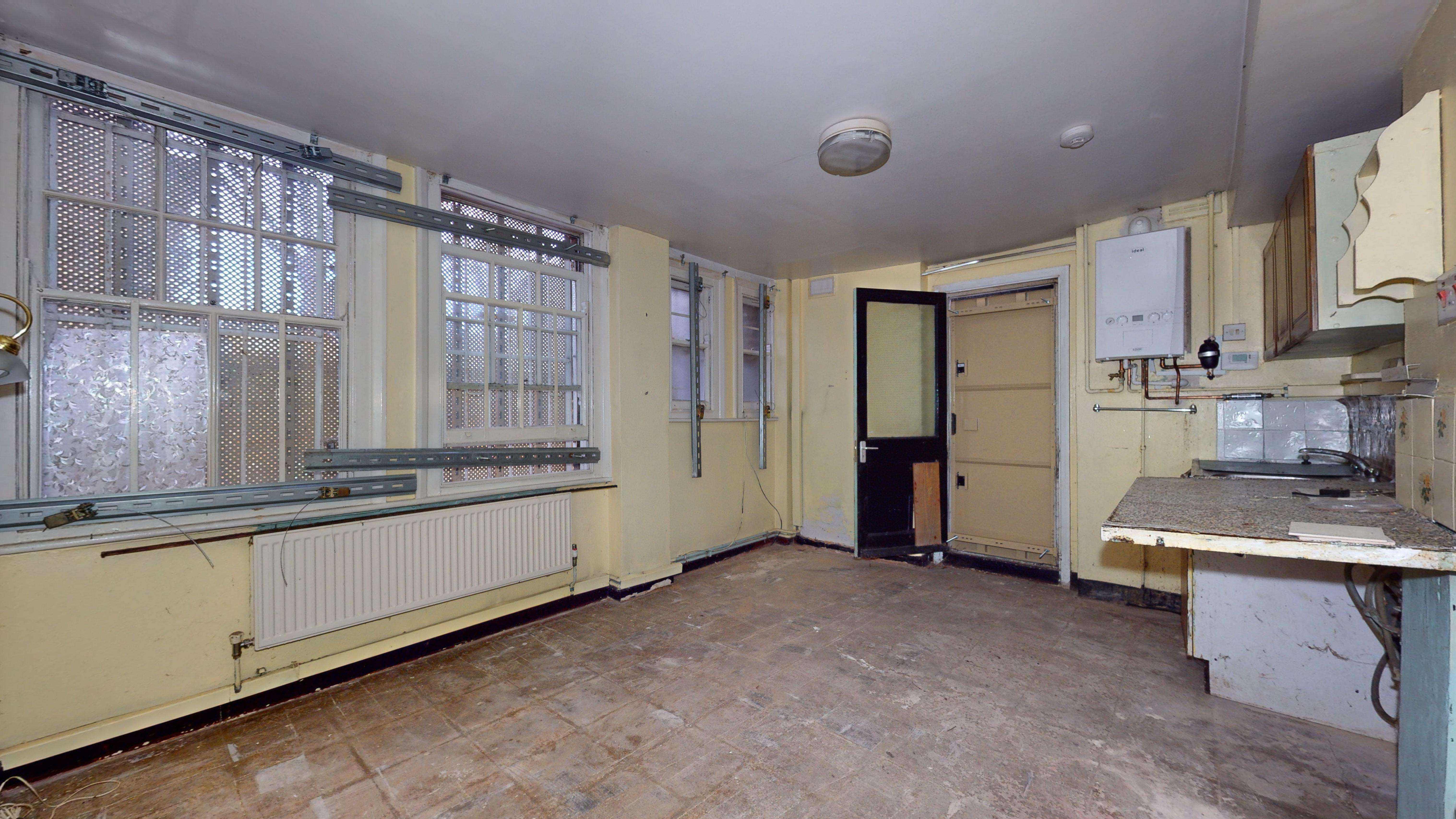 Flats A, B and C, 28 Caldwell Street, Stockwell, London SW9 0EL