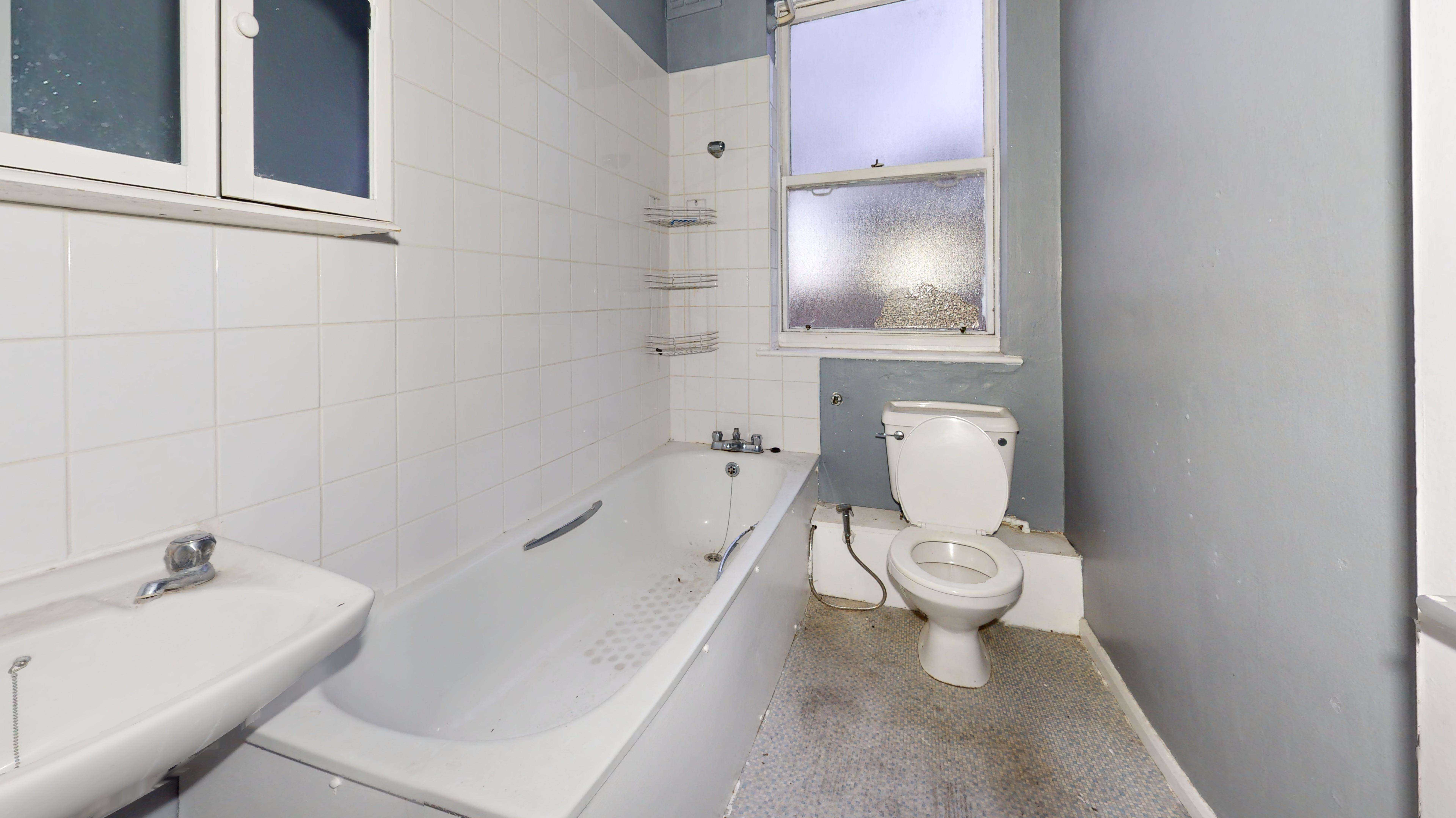 Flats A, B and C, 28 Caldwell Street, Stockwell, London SW9 0EL
