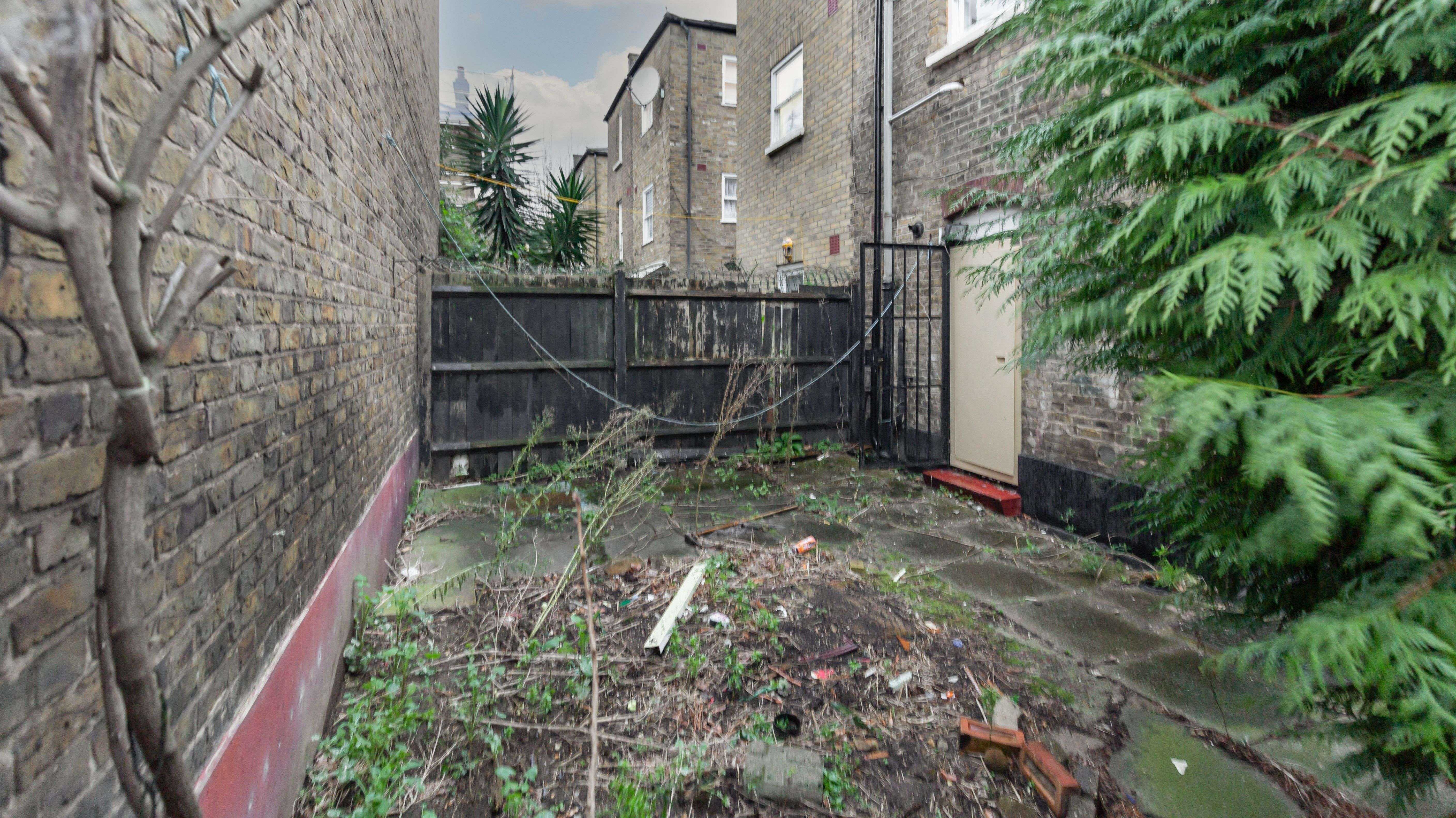 Flats A, B and C, 28 Caldwell Street, Stockwell, London SW9 0EL