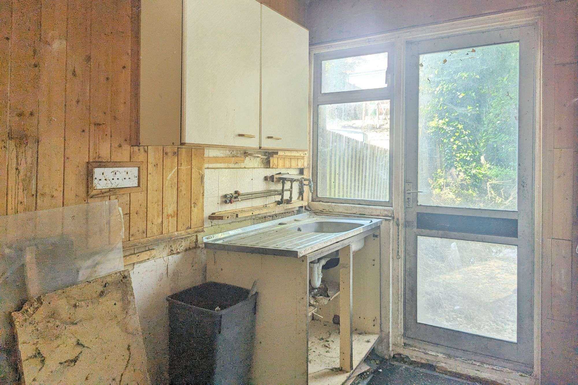 75 Star Lane, St Mary's Cray, Orpington, Kent, BR5 3LL