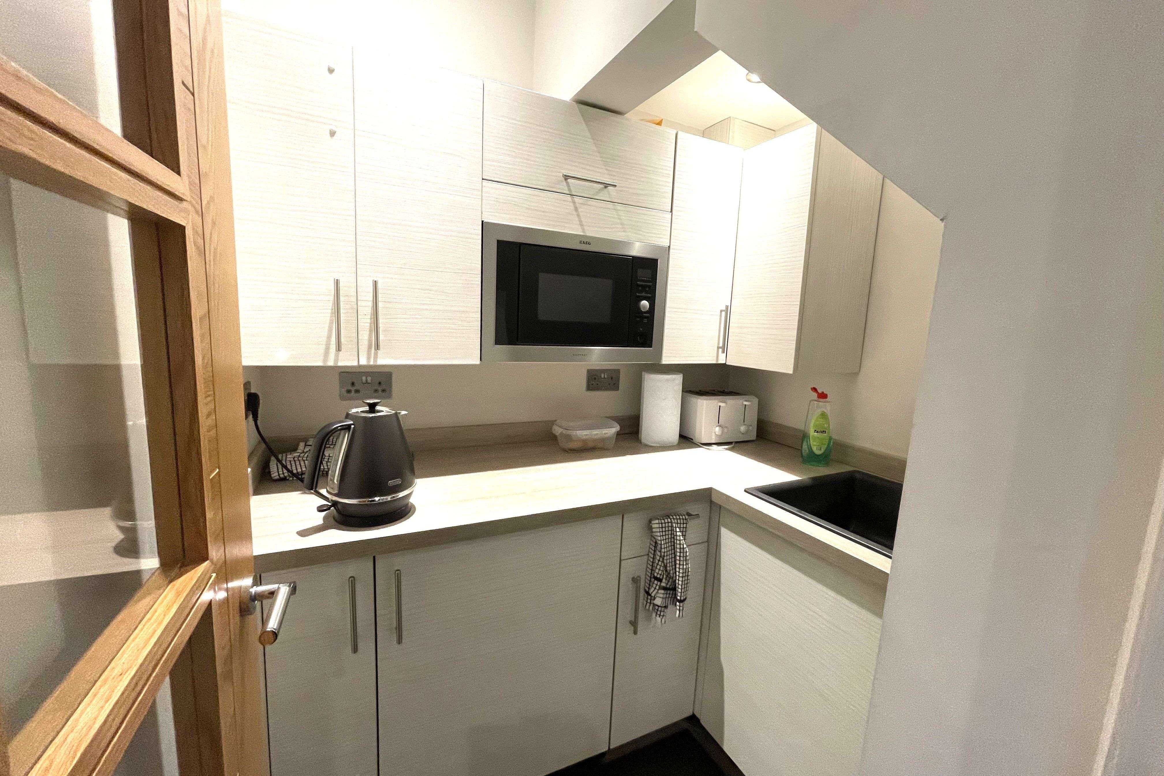 48 - 50 Springfield Road, Horsham, RH12 2PD