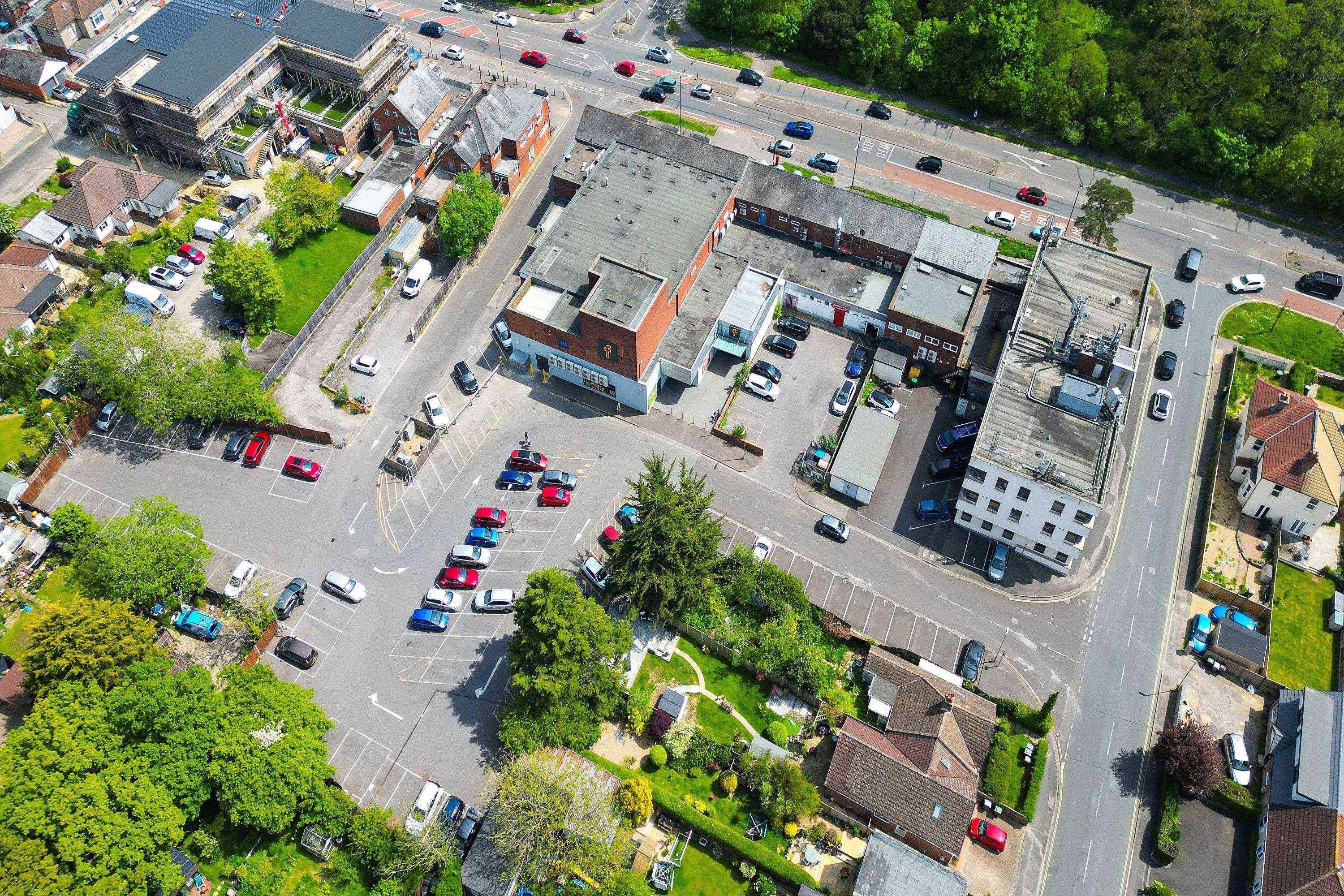 Farmfoods, 33a London Road, Waterlooville, Hampshire, PO8 8DF