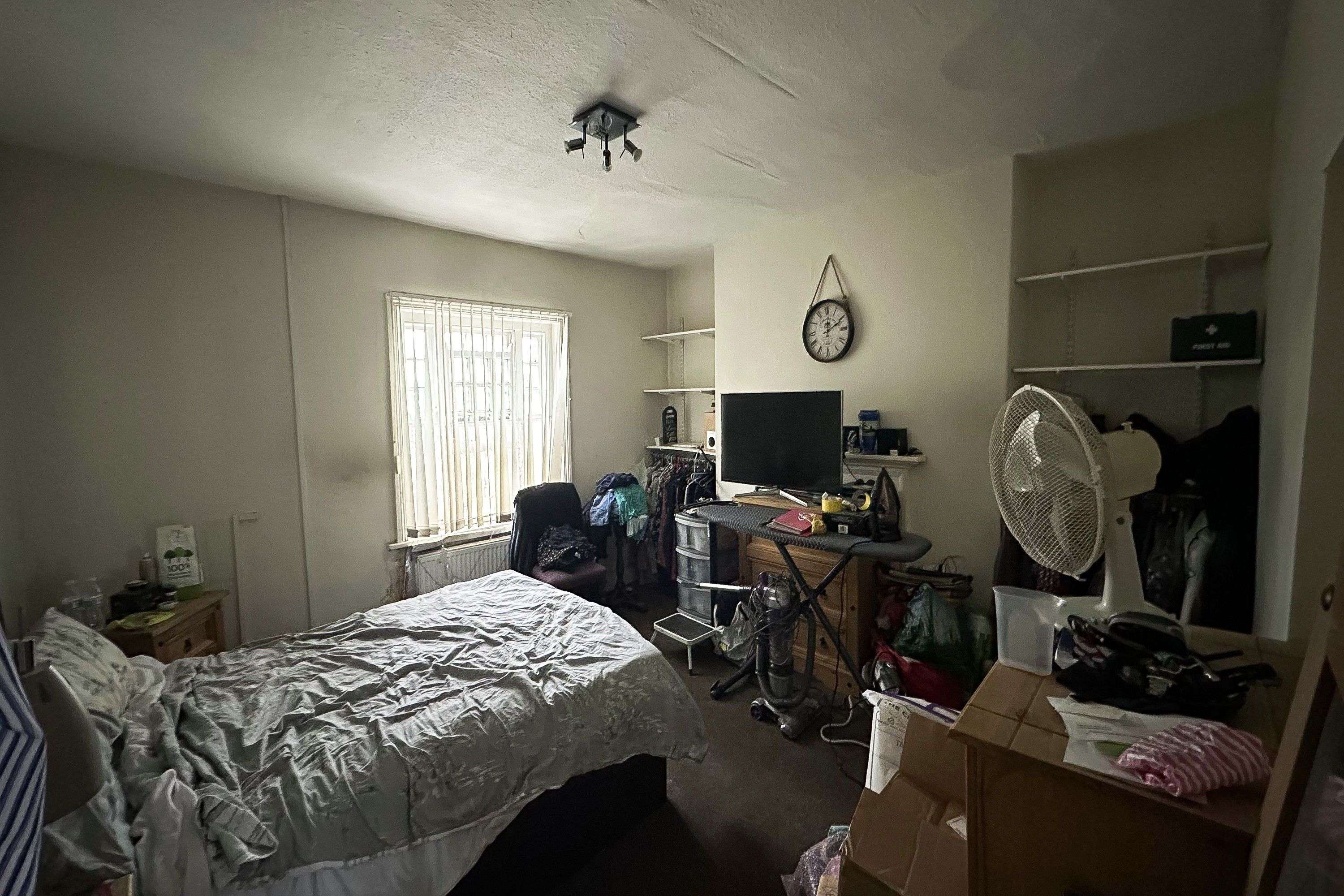 Shoulder of Mutton, 66 Birmingham Road, Rowley Regis, B65 9BA