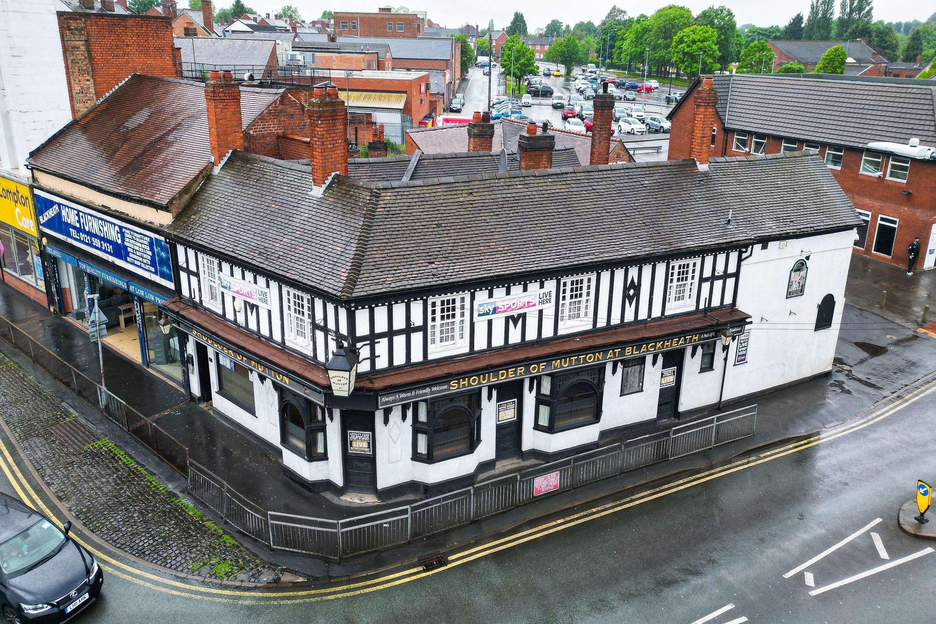 Shoulder of Mutton, 66 Birmingham Road, Rowley Regis, B65 9BA