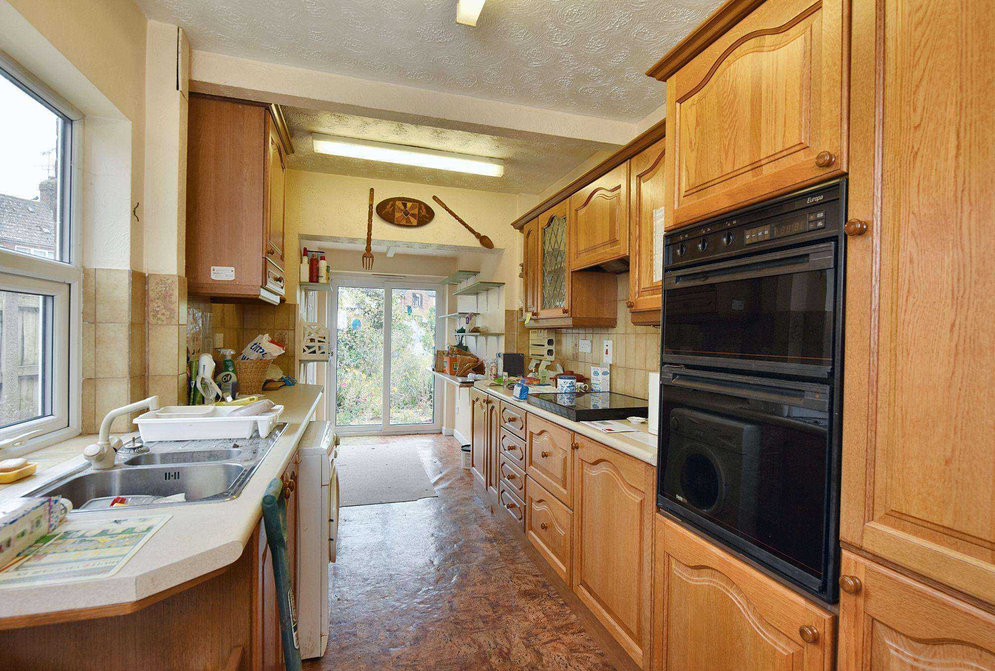 6 The Causeway, Great Baddow, Chelmsford, Essex CM2 7JX