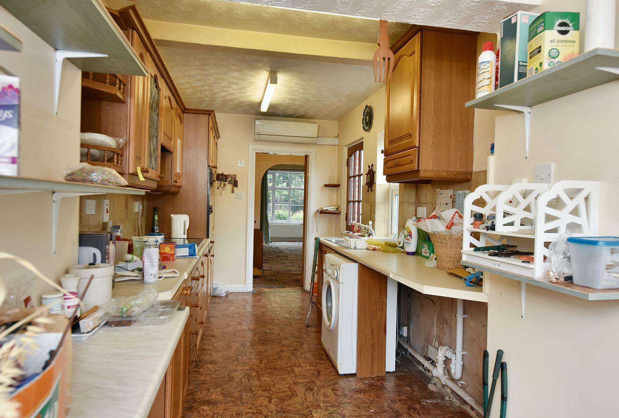 6 The Causeway, Great Baddow, Chelmsford, Essex CM2 7JX