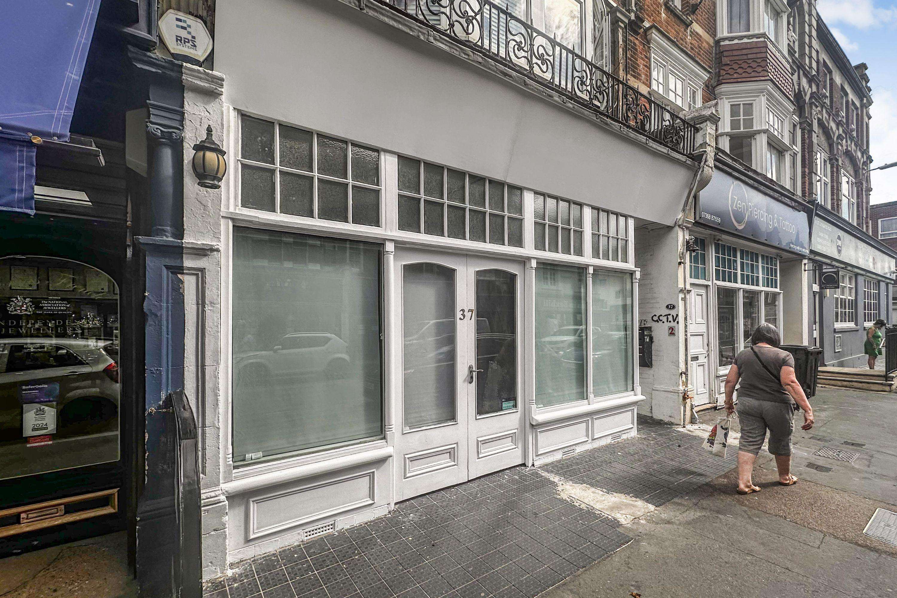 37 St. Leonards Road, Bexhill-on-Sea, East Sussex, TN40 1HP