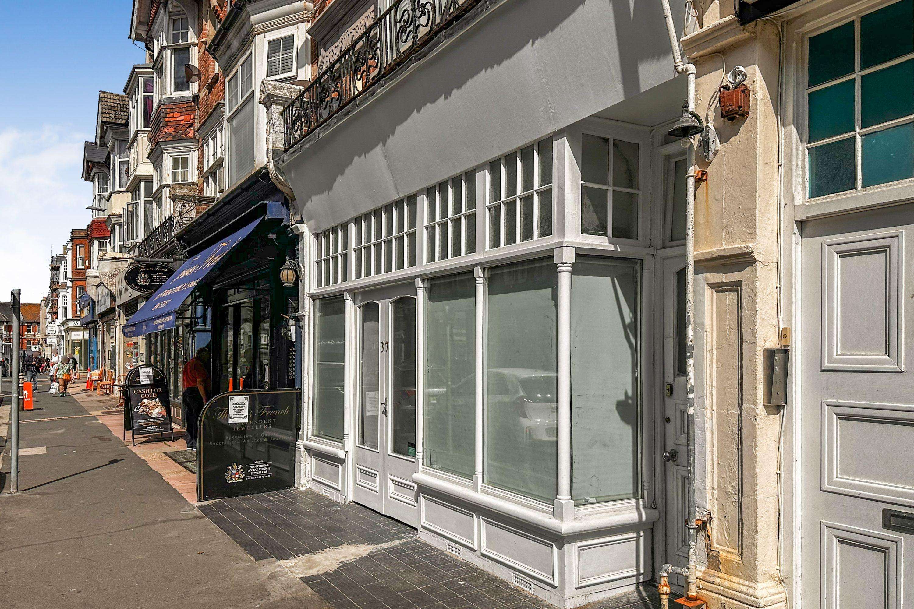 37 St. Leonards Road, Bexhill-on-Sea, East Sussex, TN40 1HP