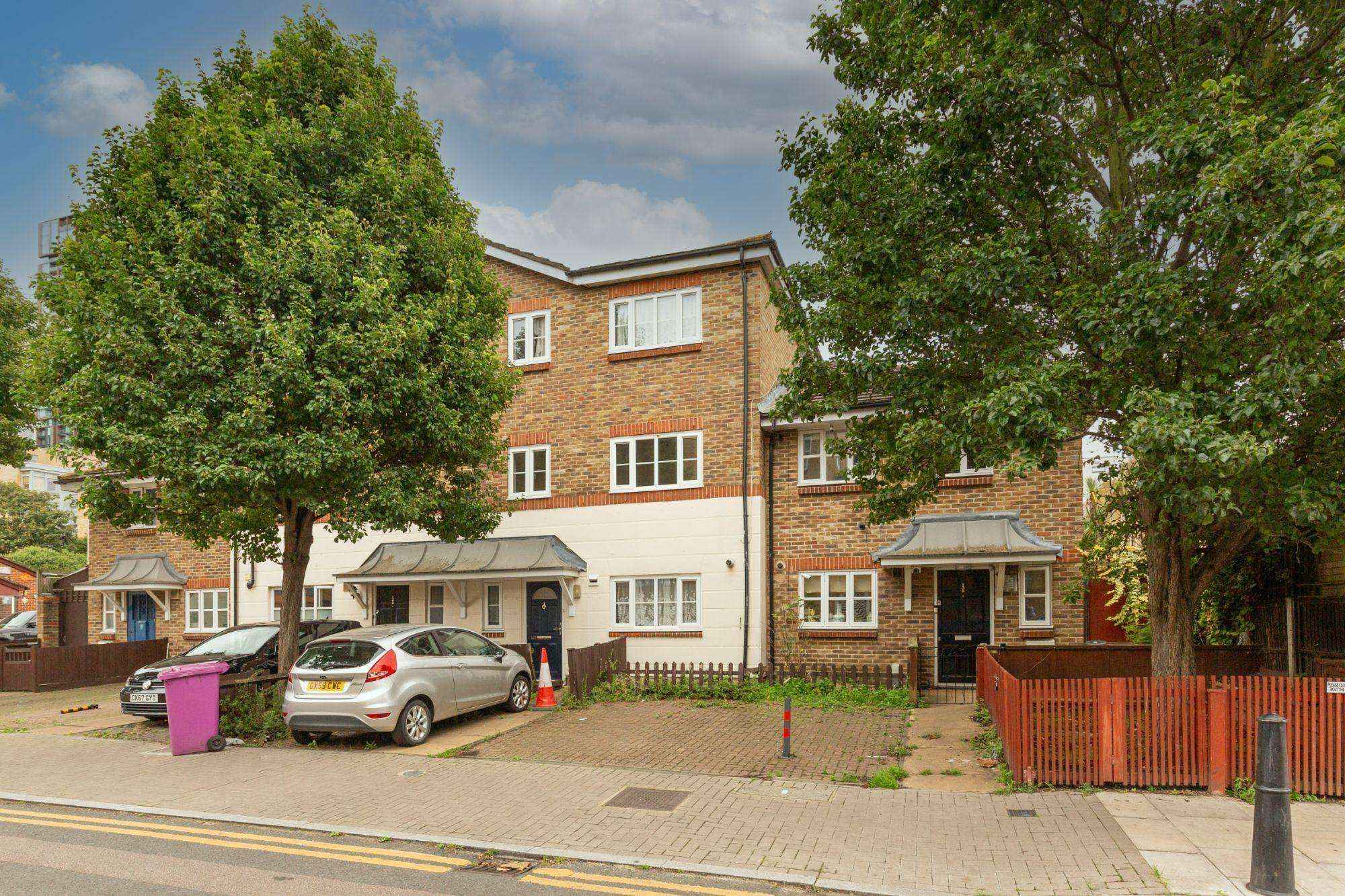137 Alpha Grove, Poplar, London, E14 8PQ