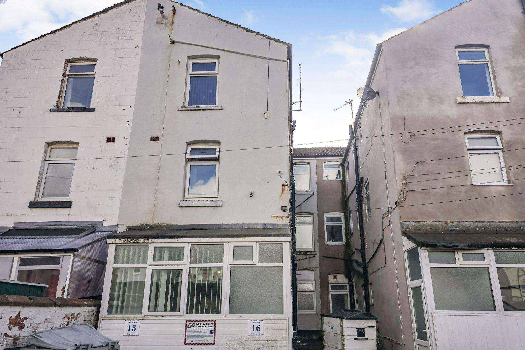 18 Palatine Road, Blackpool, FY1 4BT