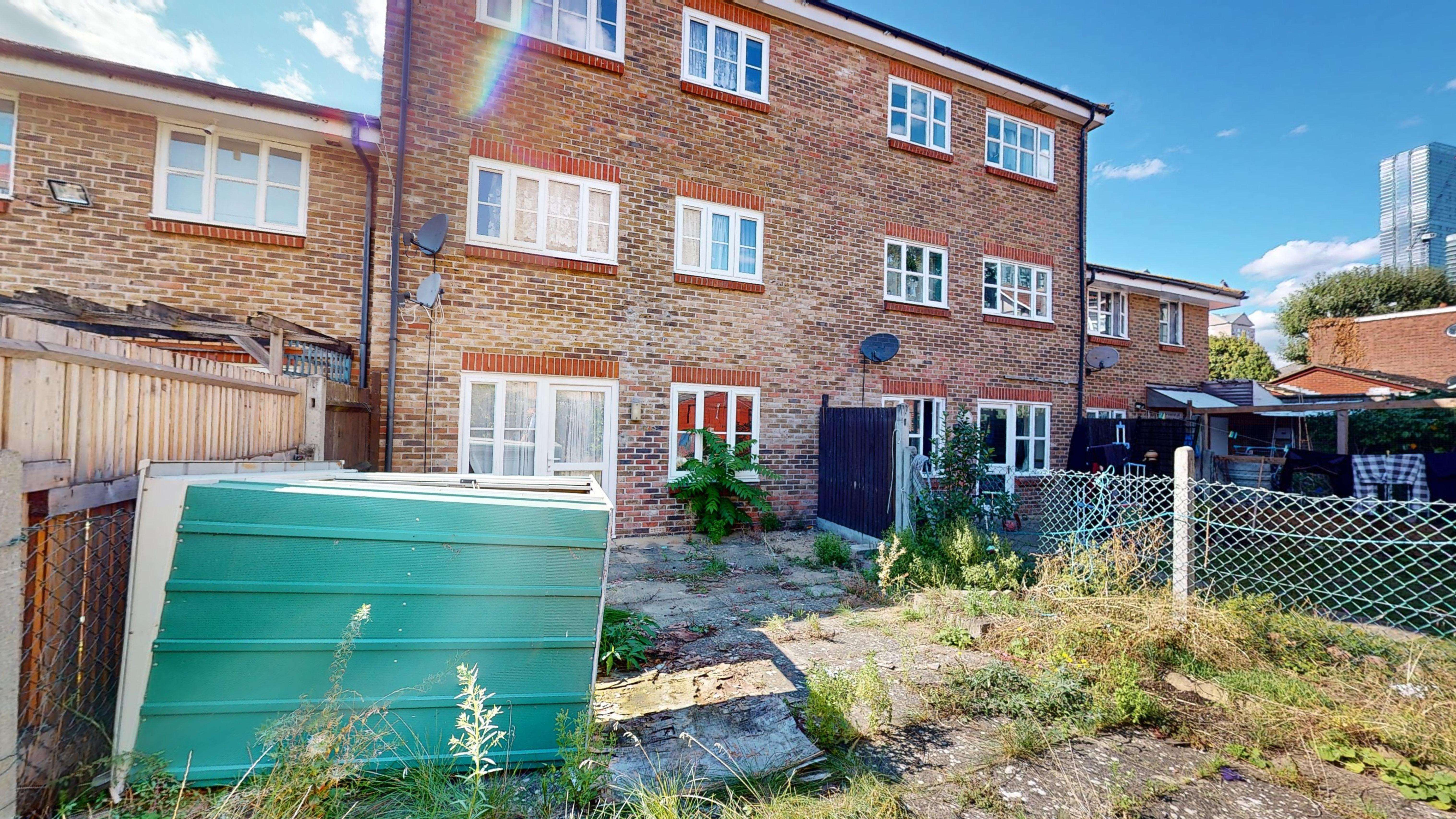 137 Alpha Grove, Poplar, London, E14 8PQ
