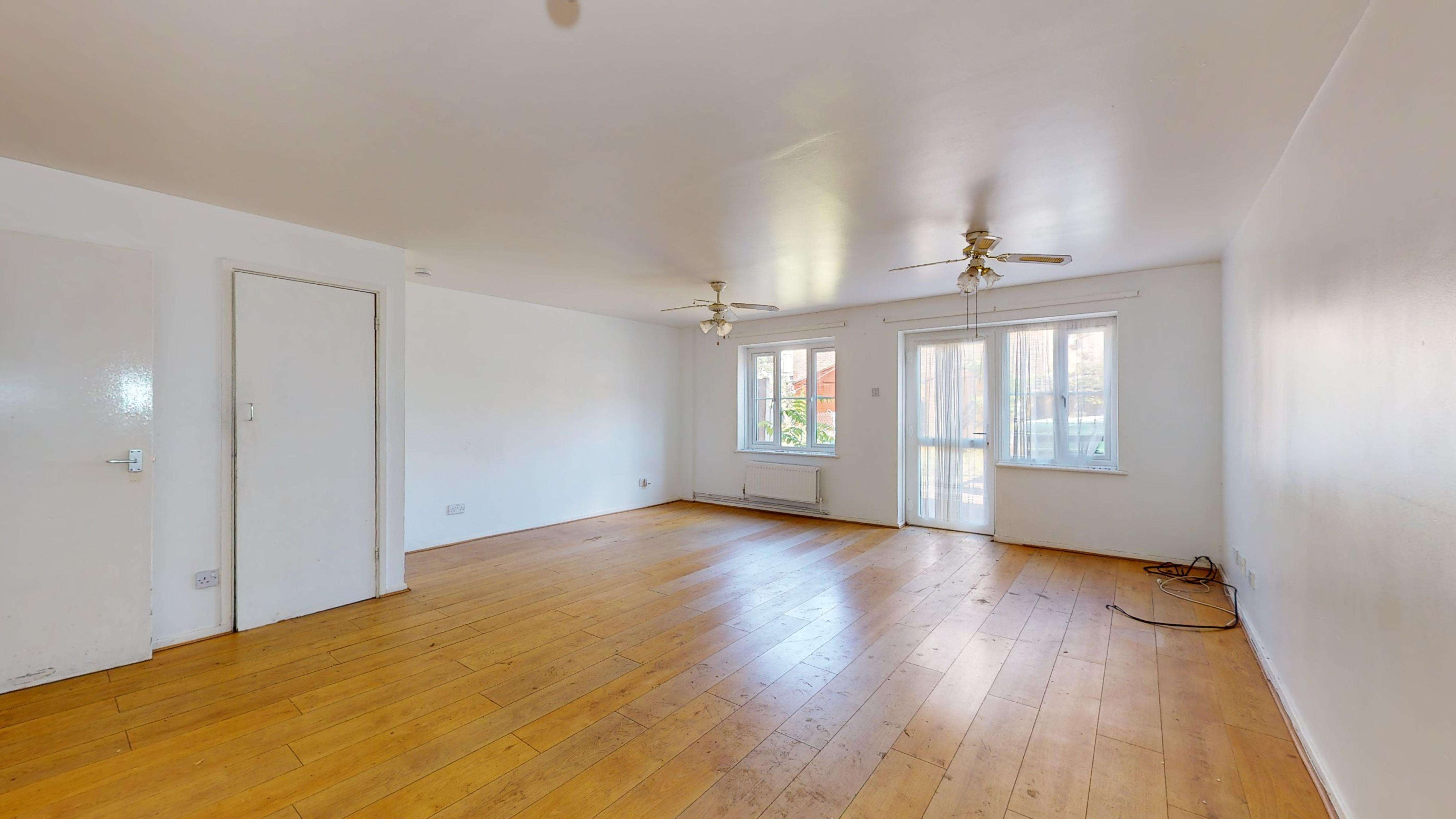 137 Alpha Grove, Poplar, London, E14 8PQ