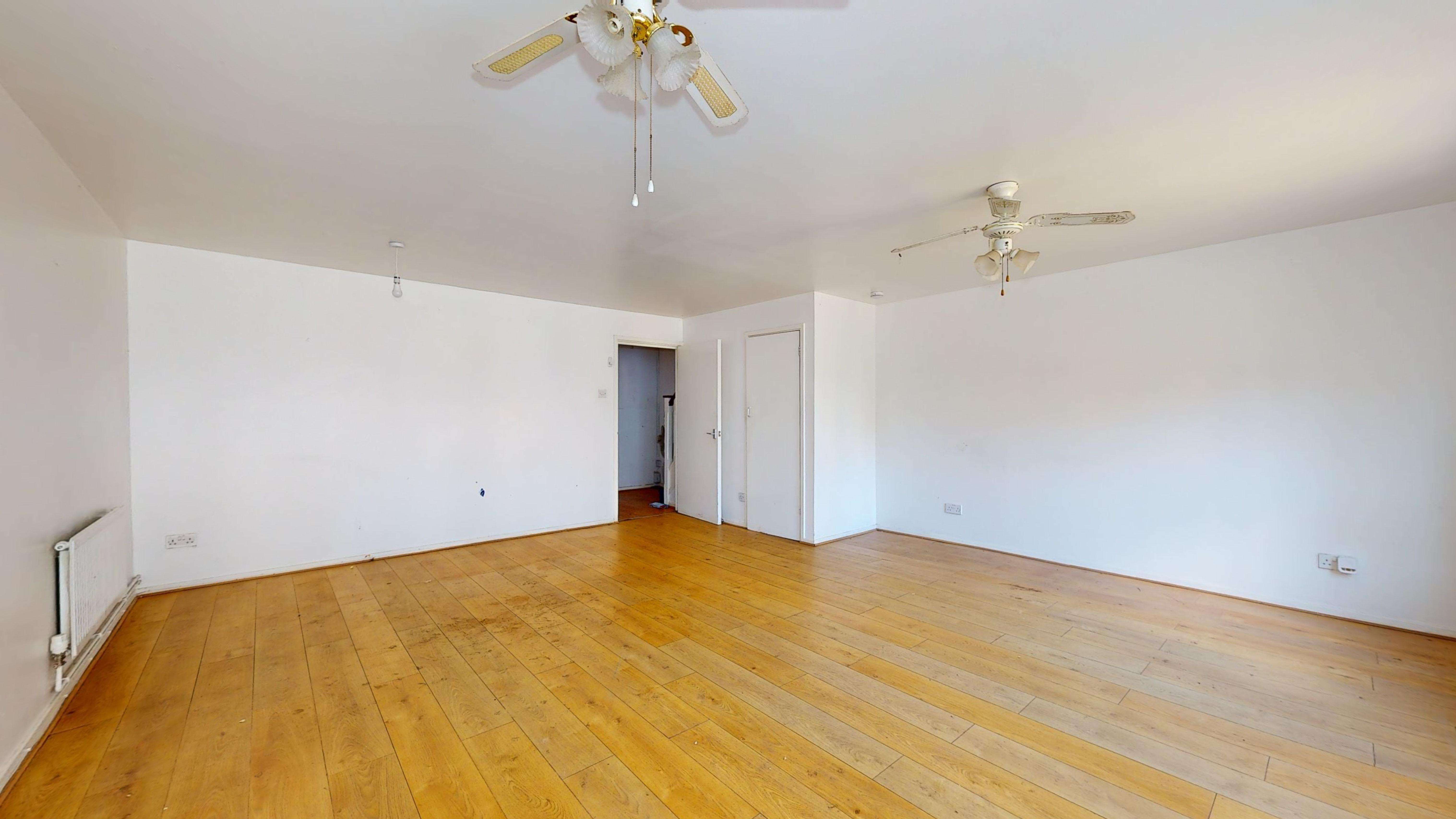 137 Alpha Grove, Poplar, London, E14 8PQ