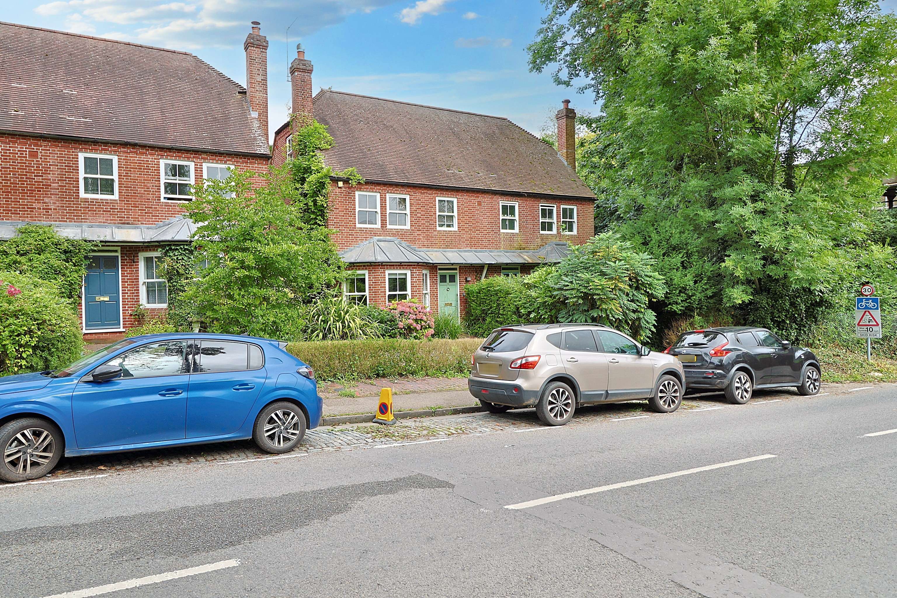 4 Bridge Cottages, Shawford, Winchester, SO21 2AA