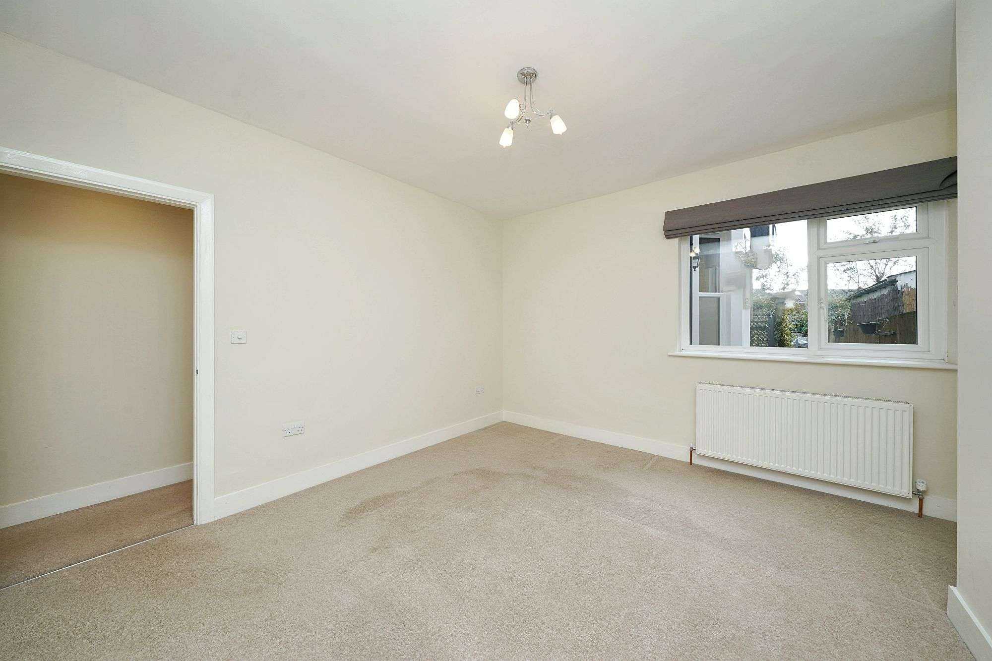37 Bollo Bridge Road, Acton London W3 8AT