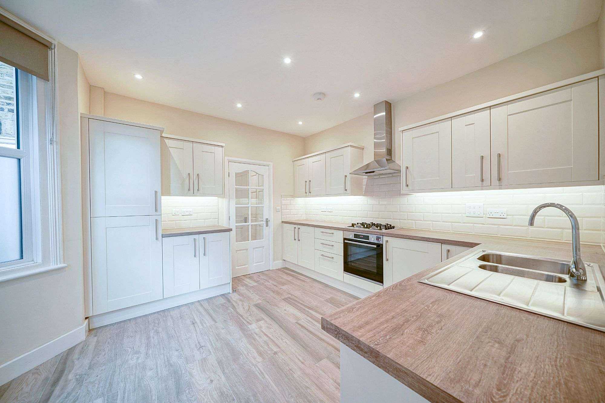 37 Bollo Bridge Road, Acton London W3 8AT