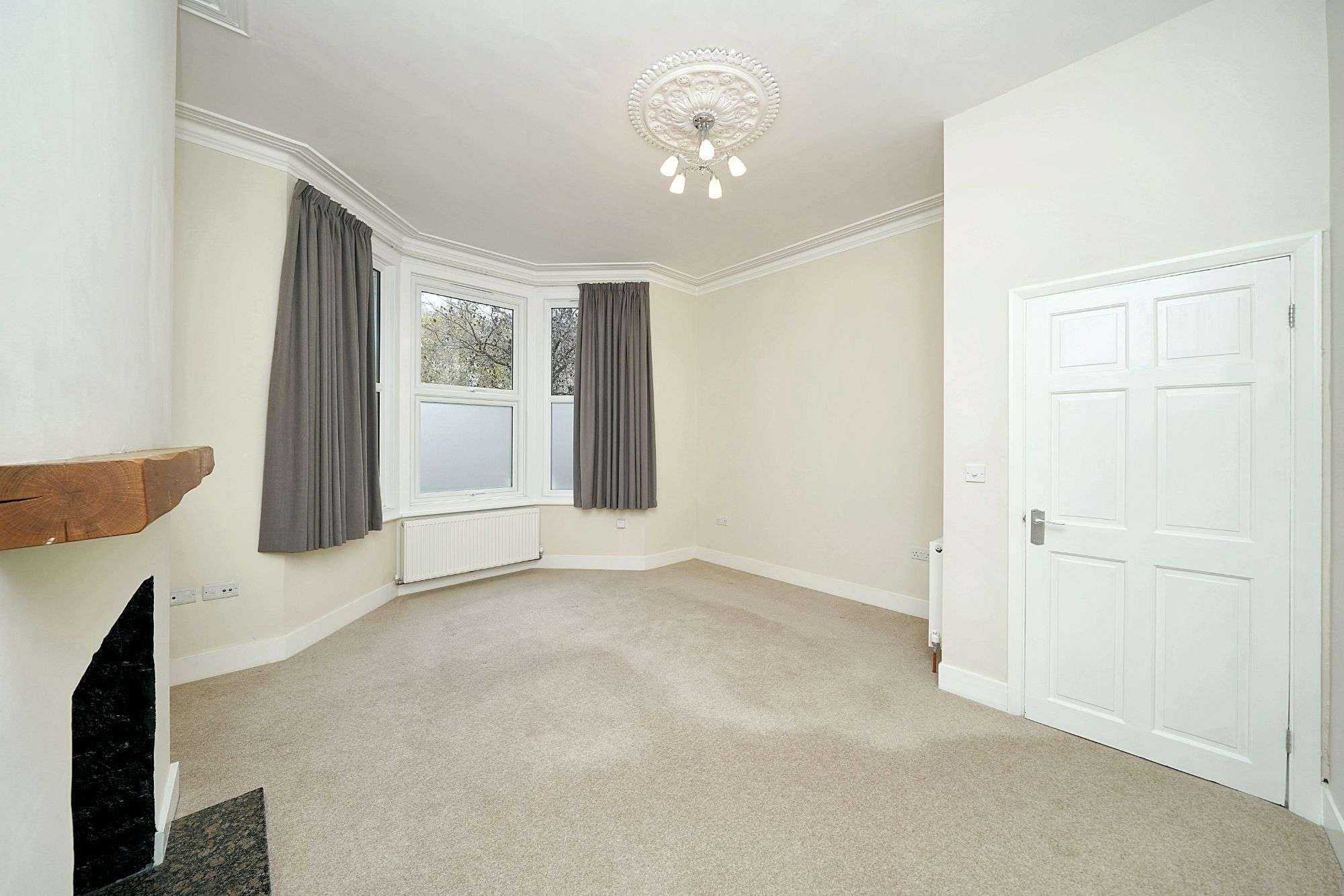 37 Bollo Bridge Road, Acton London W3 8AT