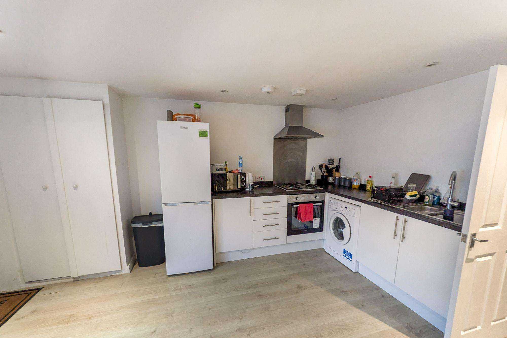 Flat 1, 99 London Road, Teynham, Sittingbourne, Kent ME9 9QL