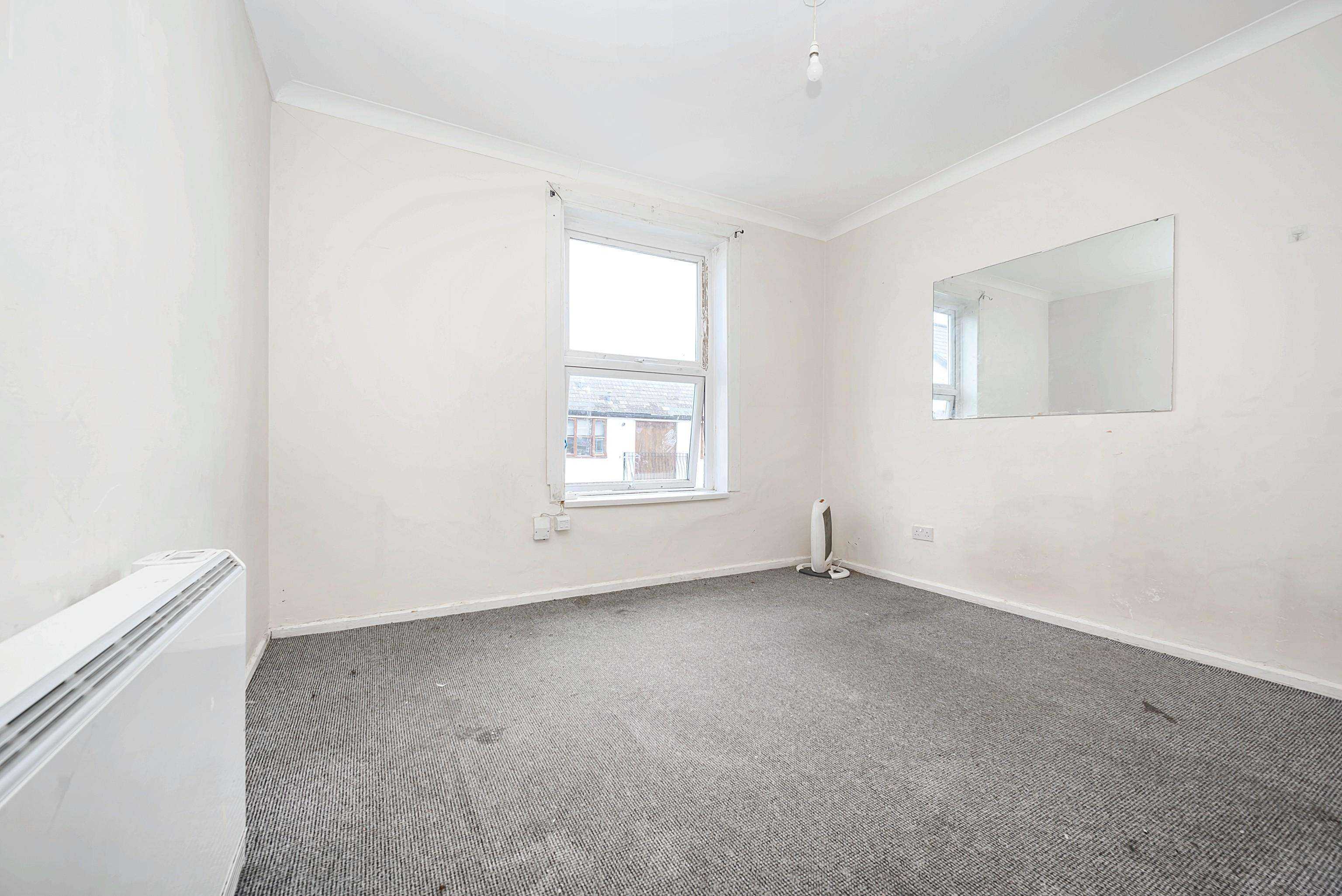 Flat 3, 49 Elm Grove, Southsea, Hampshire, PO5 1JF