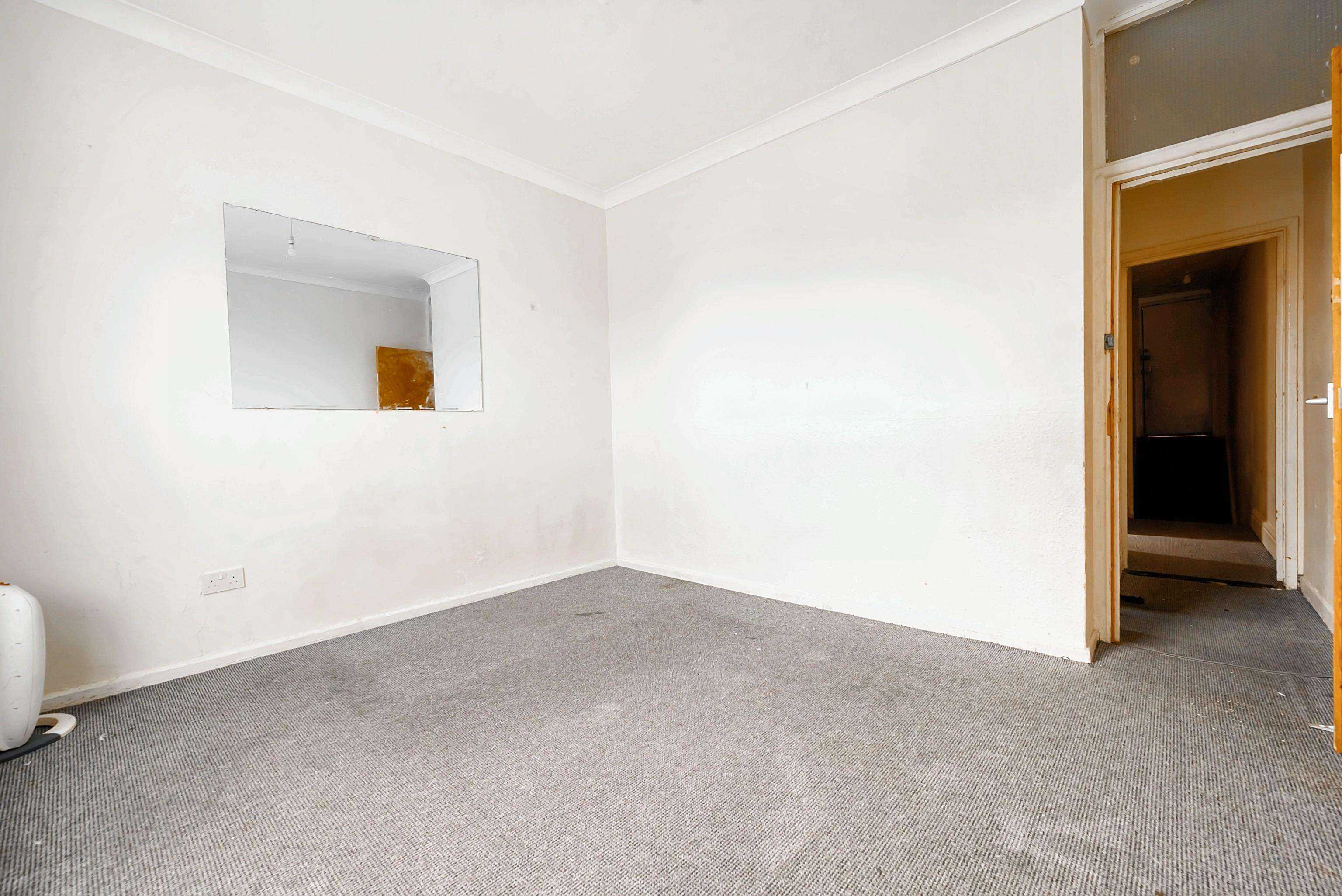 Flat 3, 49 Elm Grove, Southsea, Hampshire, PO5 1JF