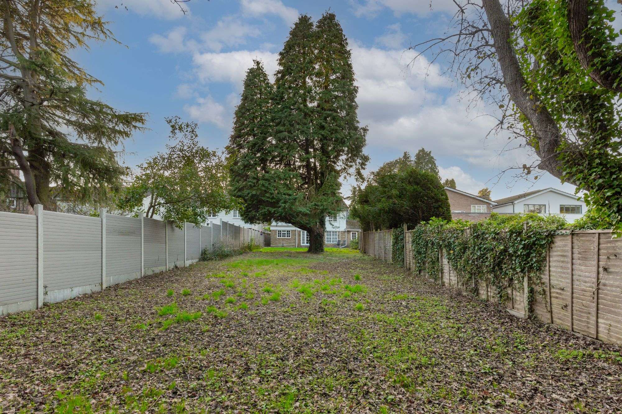 42b Oakleigh Park South, Whetstone, London N20 9JN