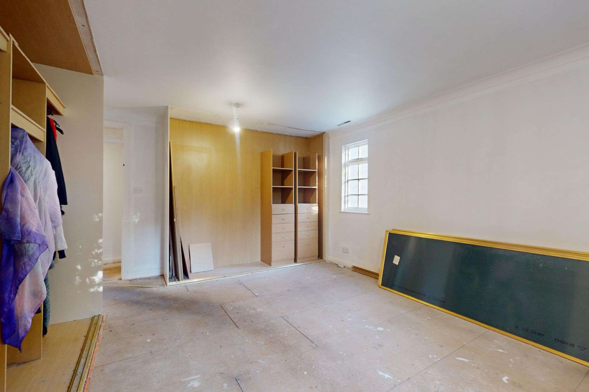 42b Oakleigh Park South, Whetstone, London N20 9JN