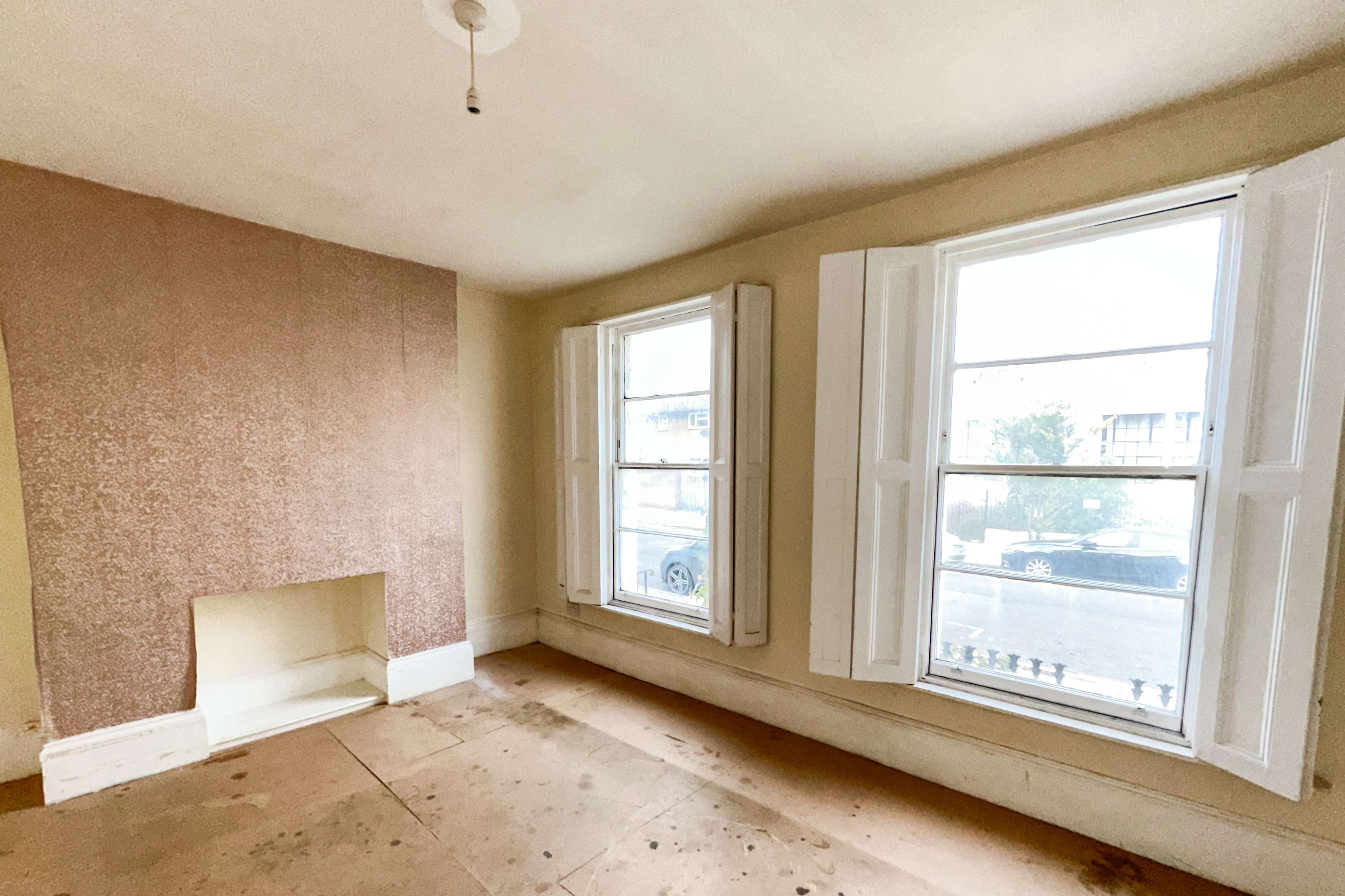 18 King Edwards Road, Hackney, E9 7SF