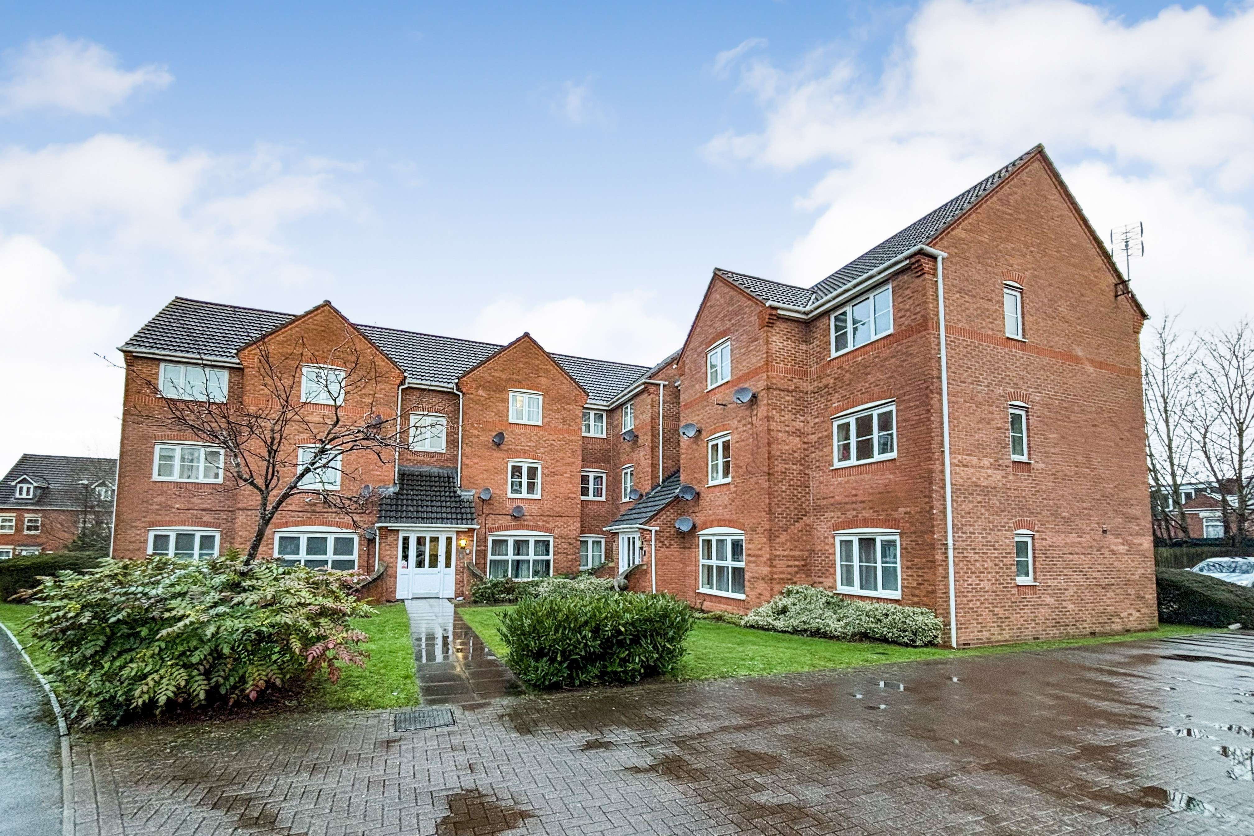 61 Firedrake Croft, Coventry, West Midlands, CV1 2DR