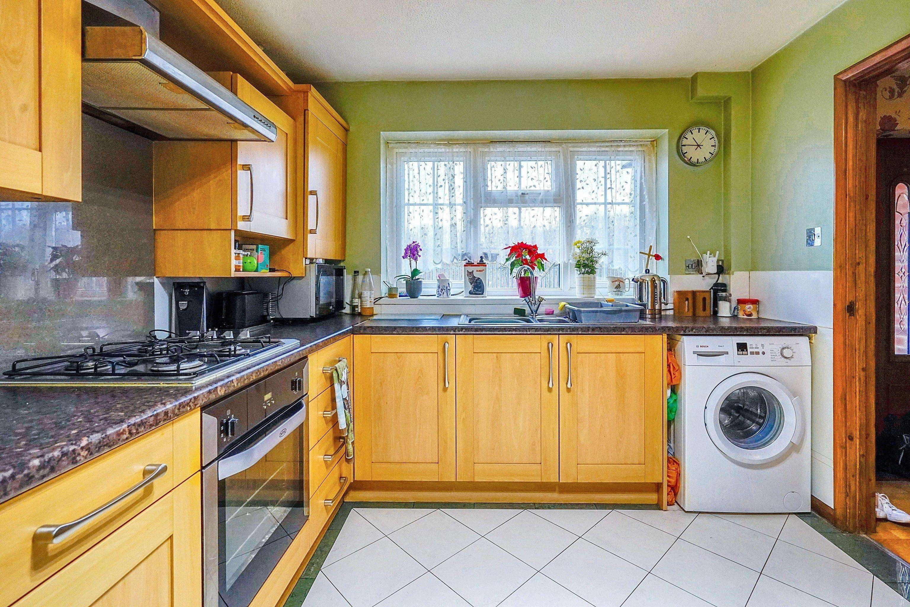 31 Waterhall Close, Walthamstow, London, E17 5PS
