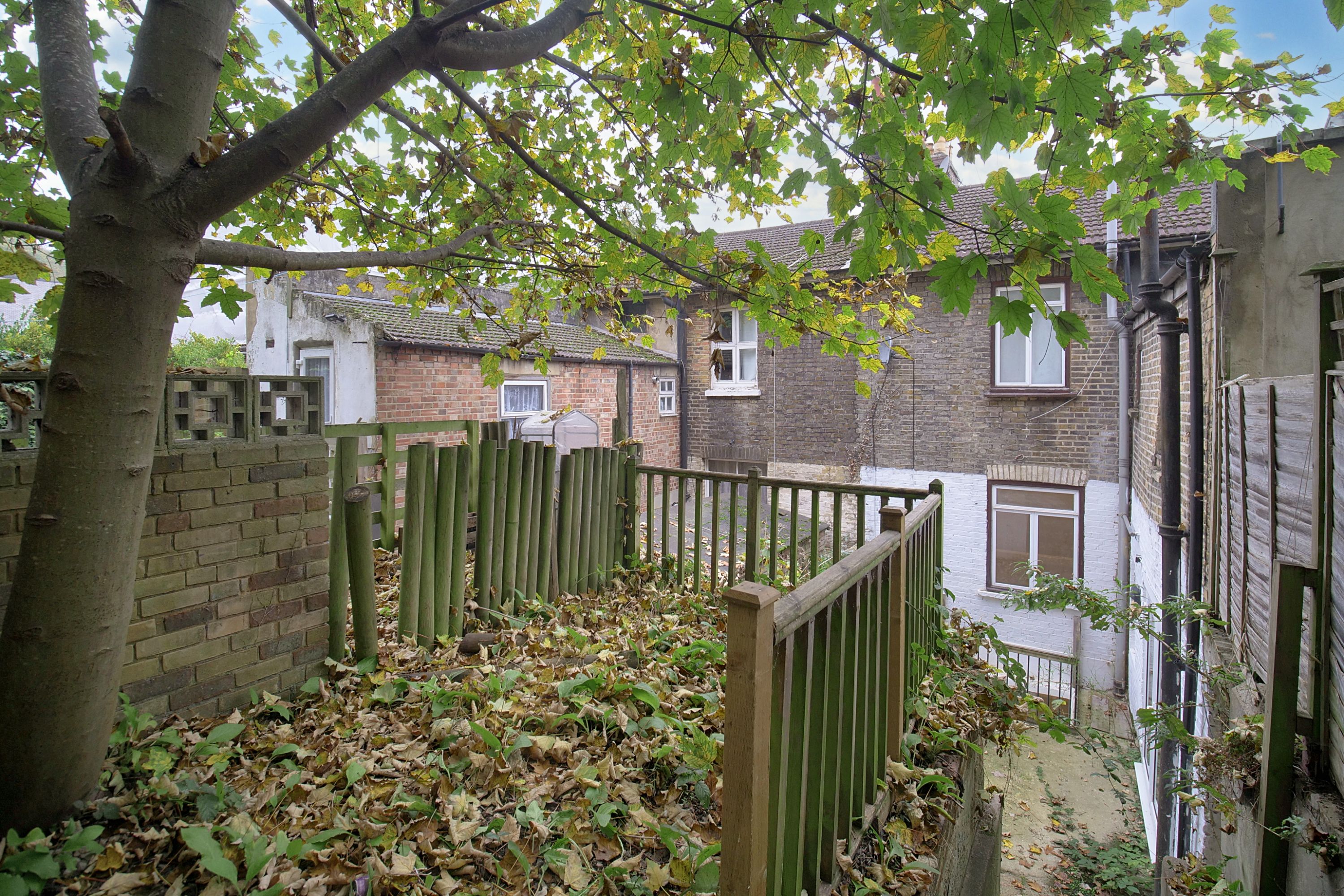 10A Brookhill Rd, Woolwich, London, SE18 6UF