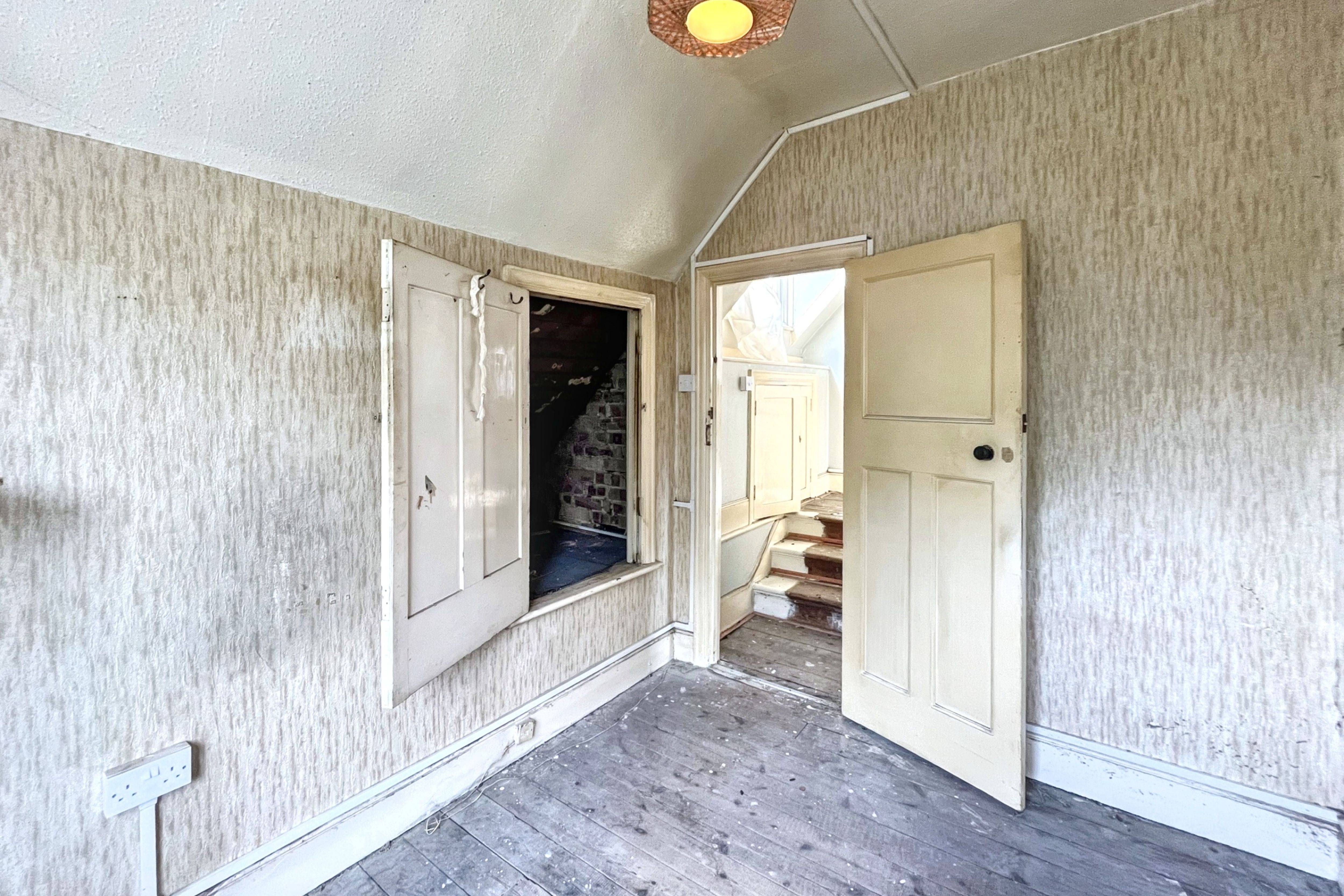 79 Valley Road, Streatham, London SW16 2XL