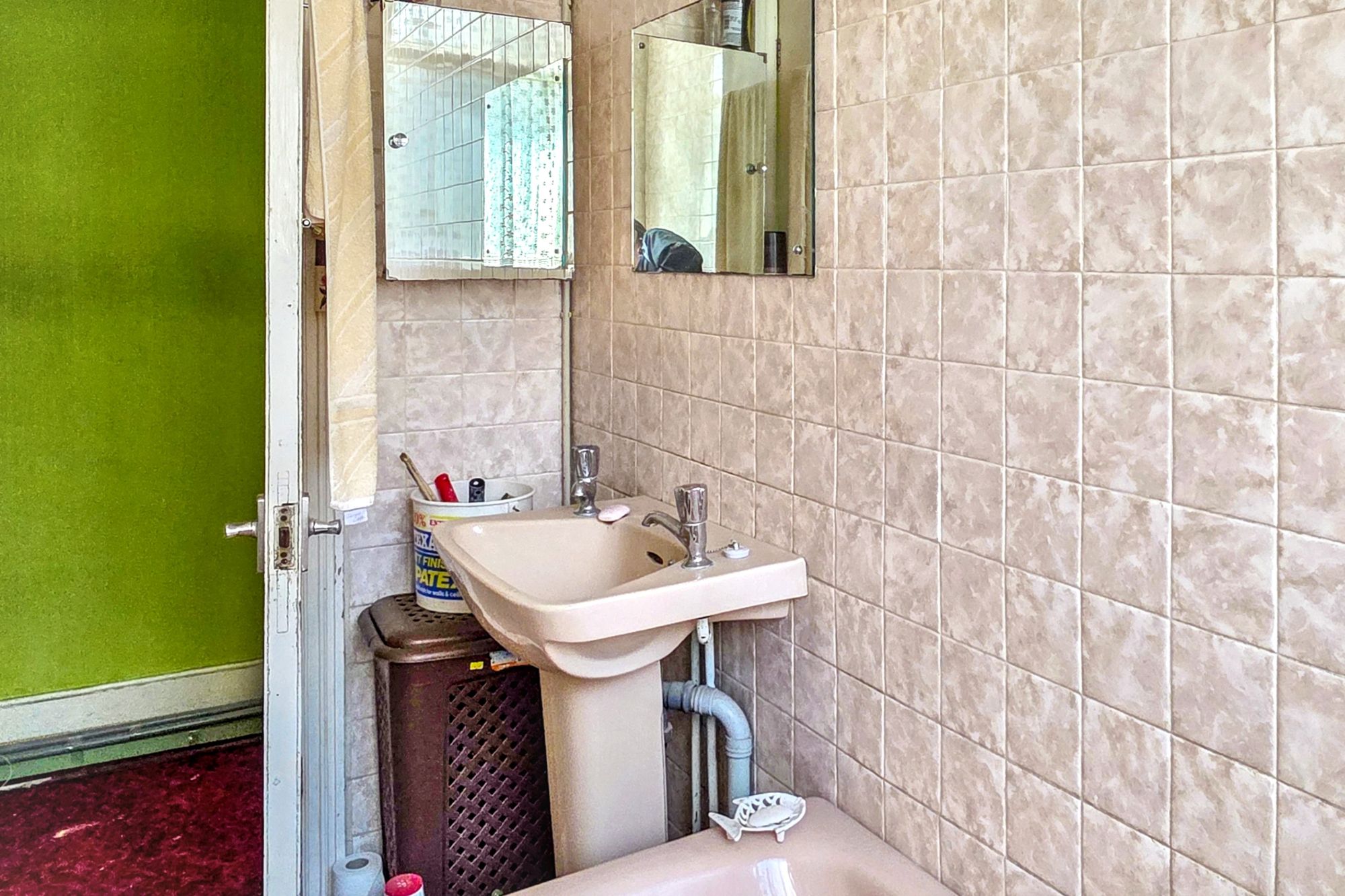 79a Drayton Road, Willesden, London, NW10 4DG