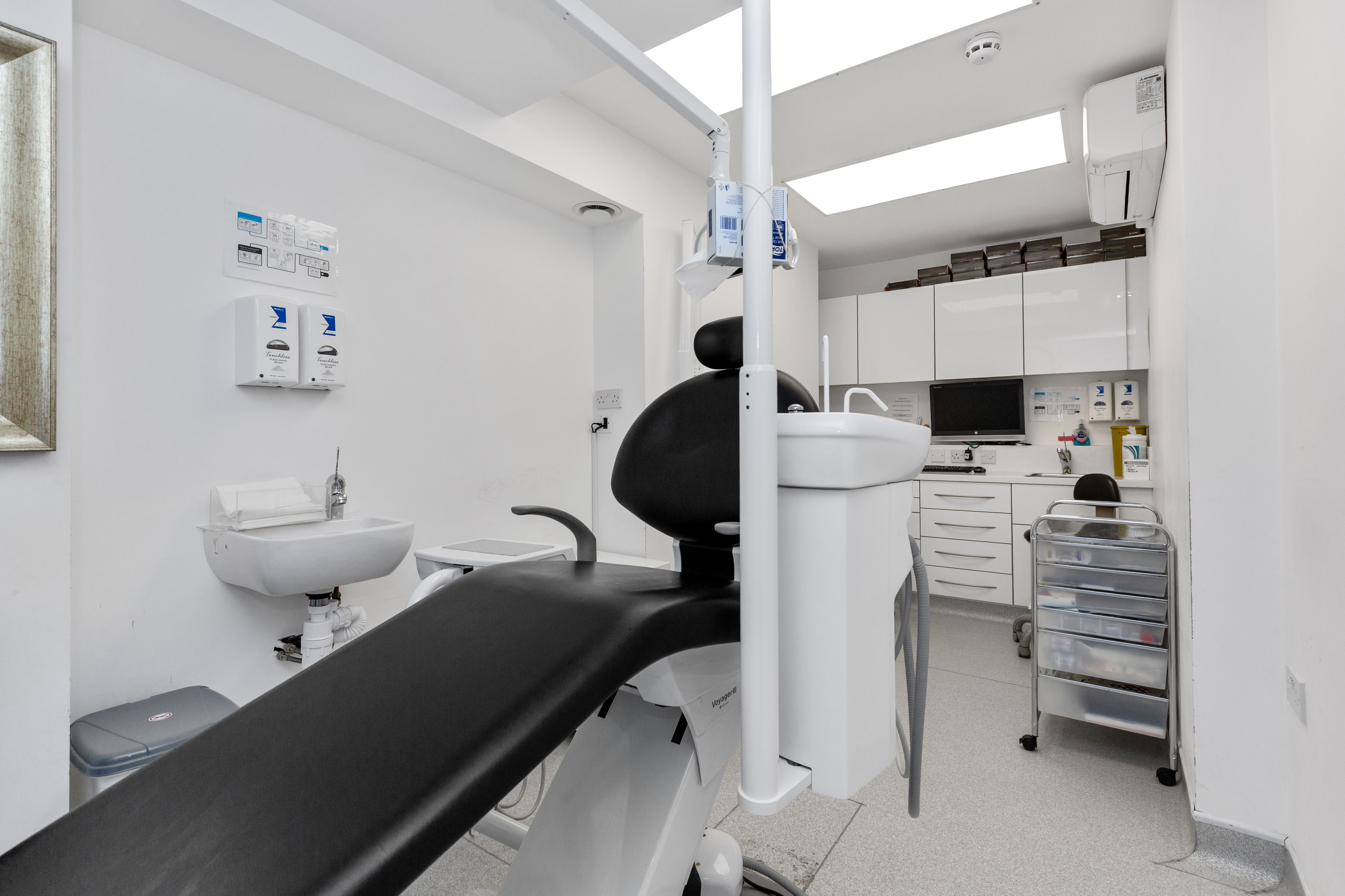 46 Kilburn High Rd, Kilburn, London, NW6 4HJ