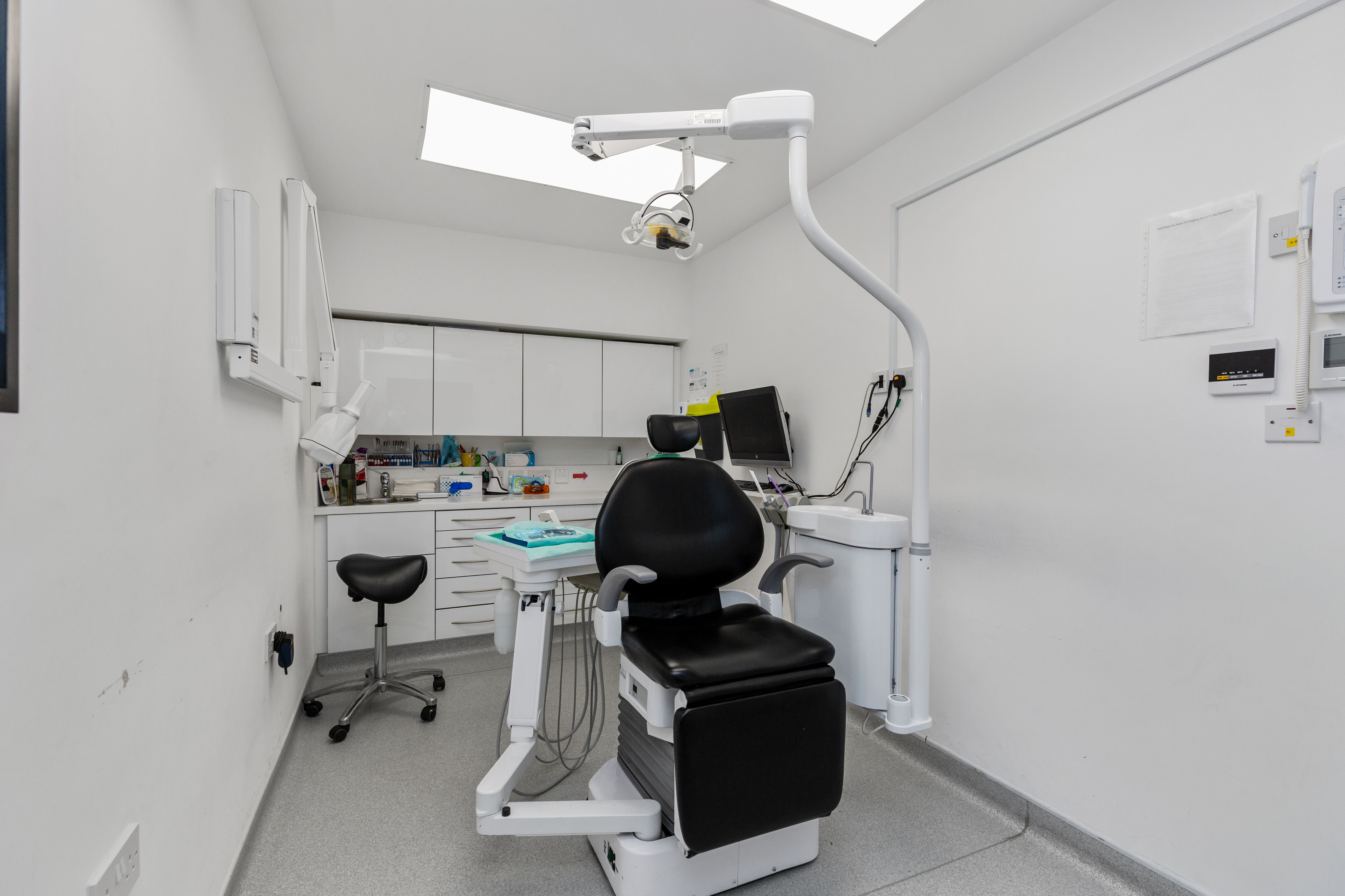 46 Kilburn High Rd, Kilburn, London, NW6 4HJ