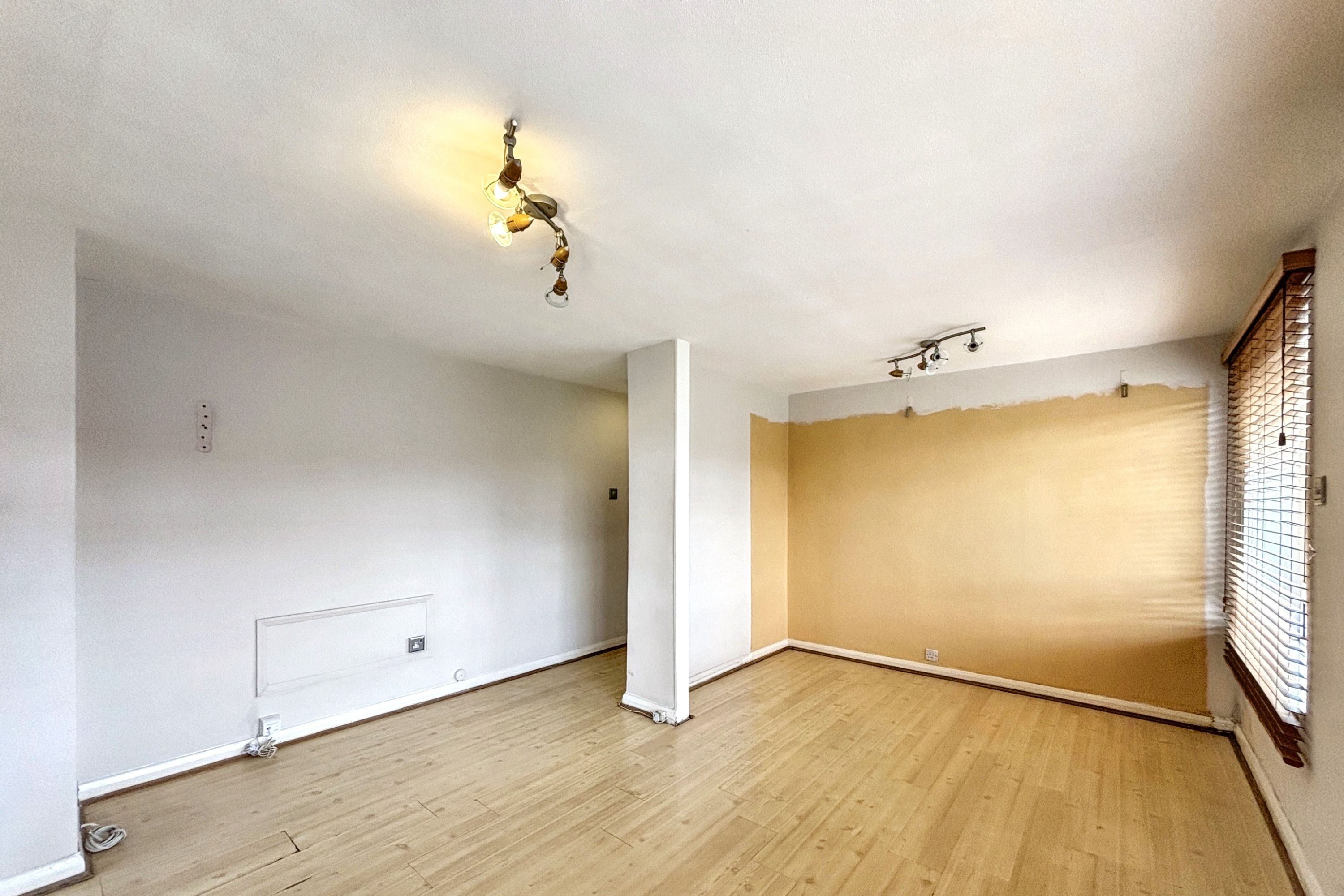 14 Windsor Court, Friern Barnet Lane, New Southgate, London N11 3LY