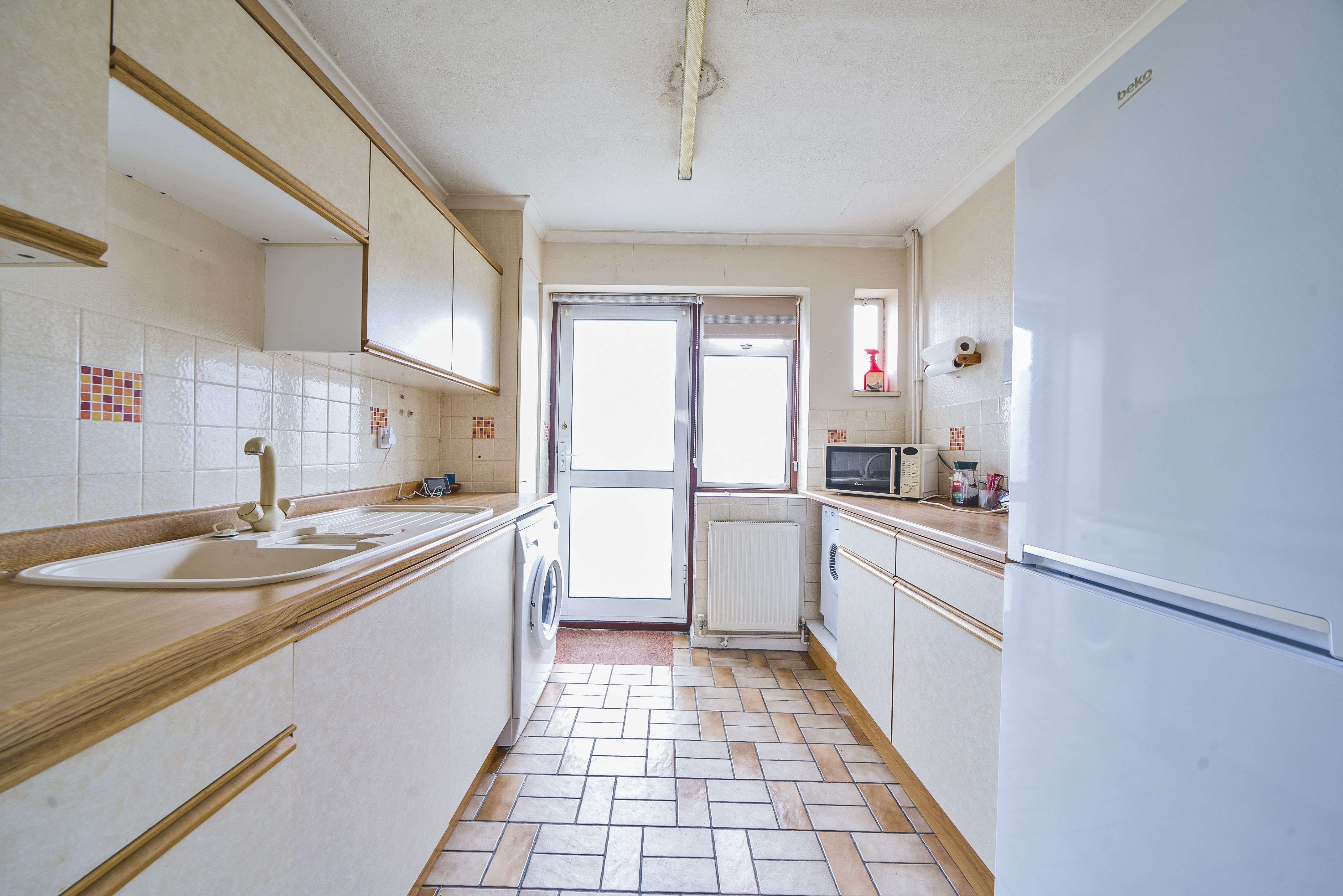 40 Bear Road, Hanworth Village, Feltham, TW13 6RA