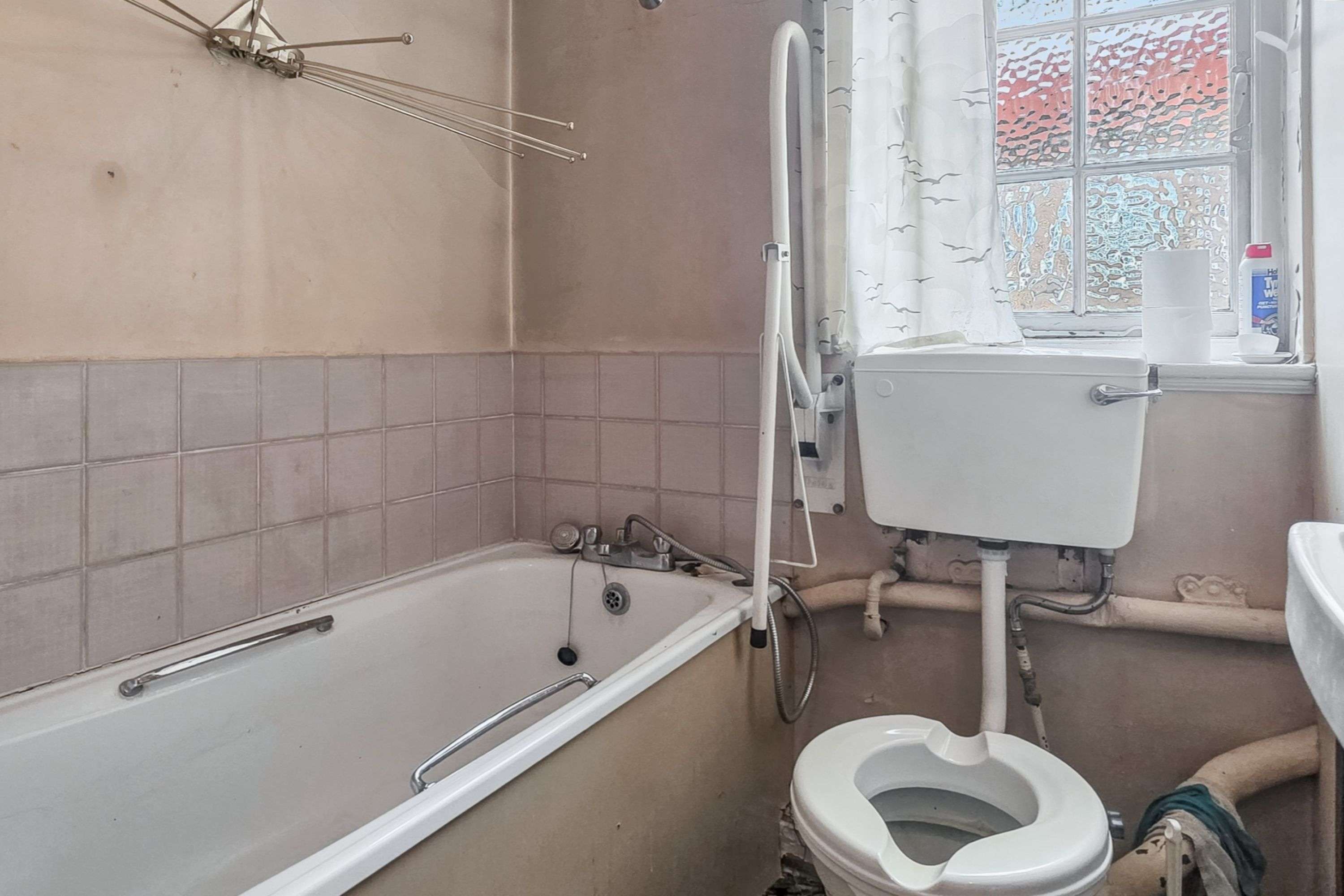 Flat 5 Ashley Court, Morpeth Terrace, London,  SW1P 1EN