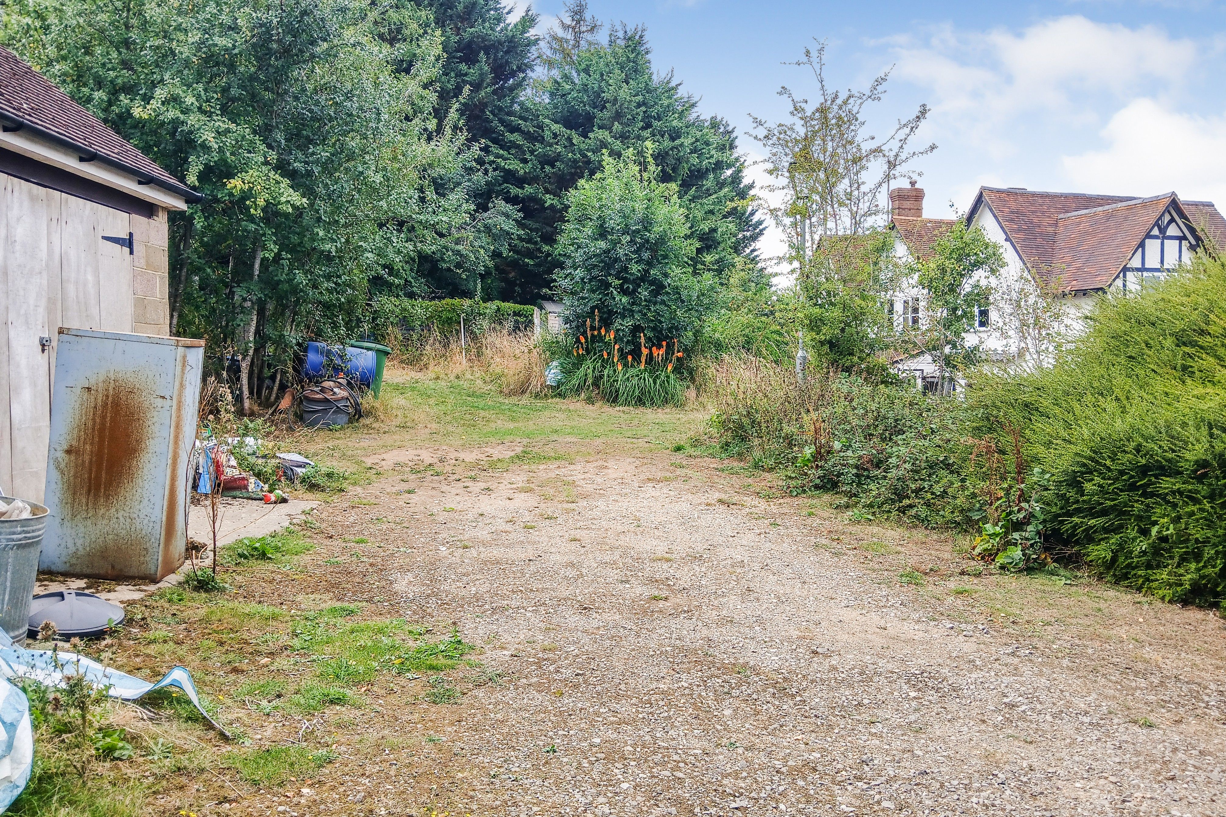 13 Reading Road, Lower Basildon, Reading RG8 9NG