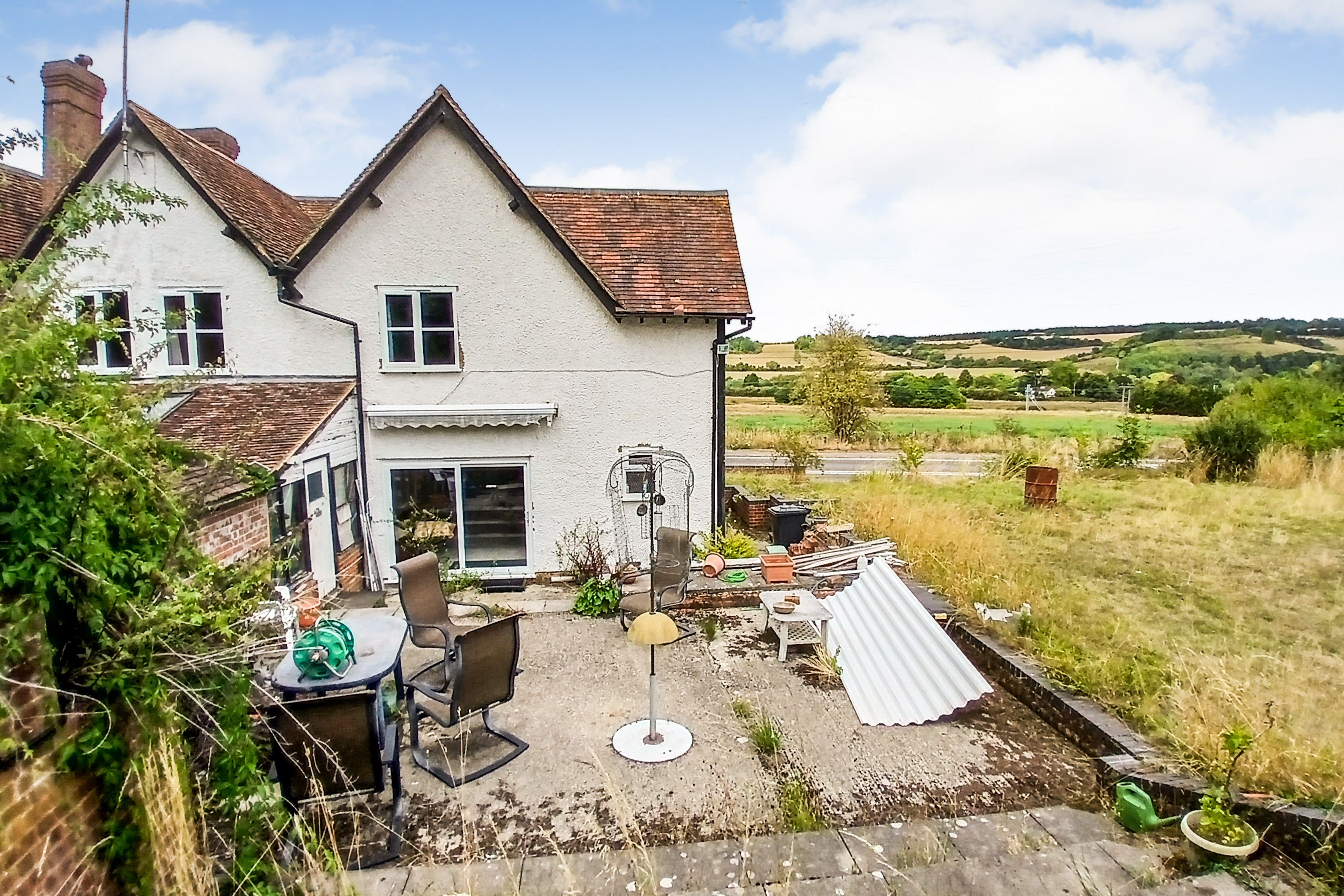 13 Reading Road, Lower Basildon, Reading RG8 9NG