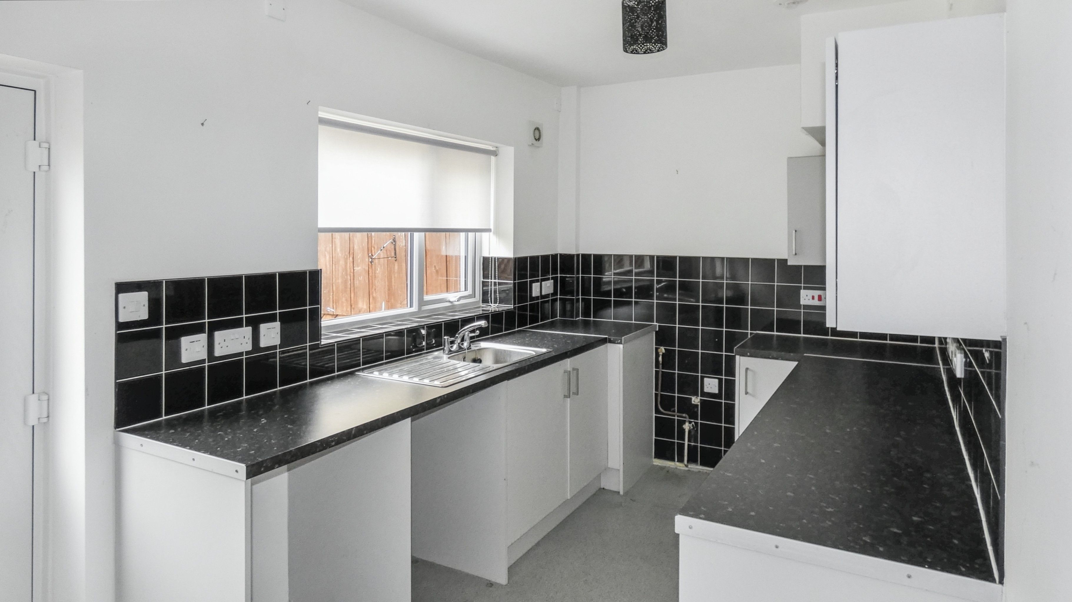 79 Twenty Fourth Avenue, Hull, East Yorkshire, HU6 9LX