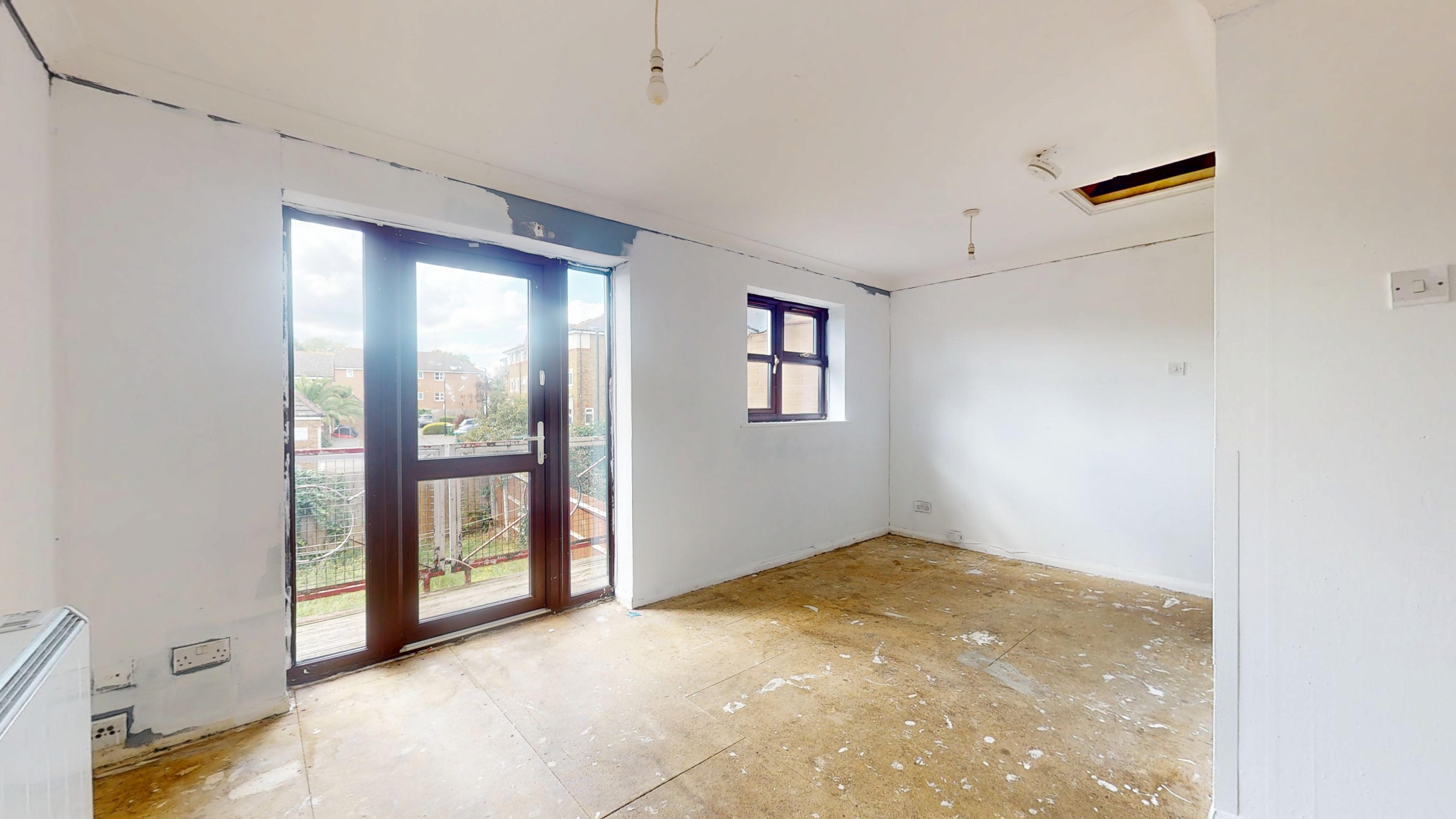 4 Thamesbank Place, Thamesmead, London, SE28 8PR