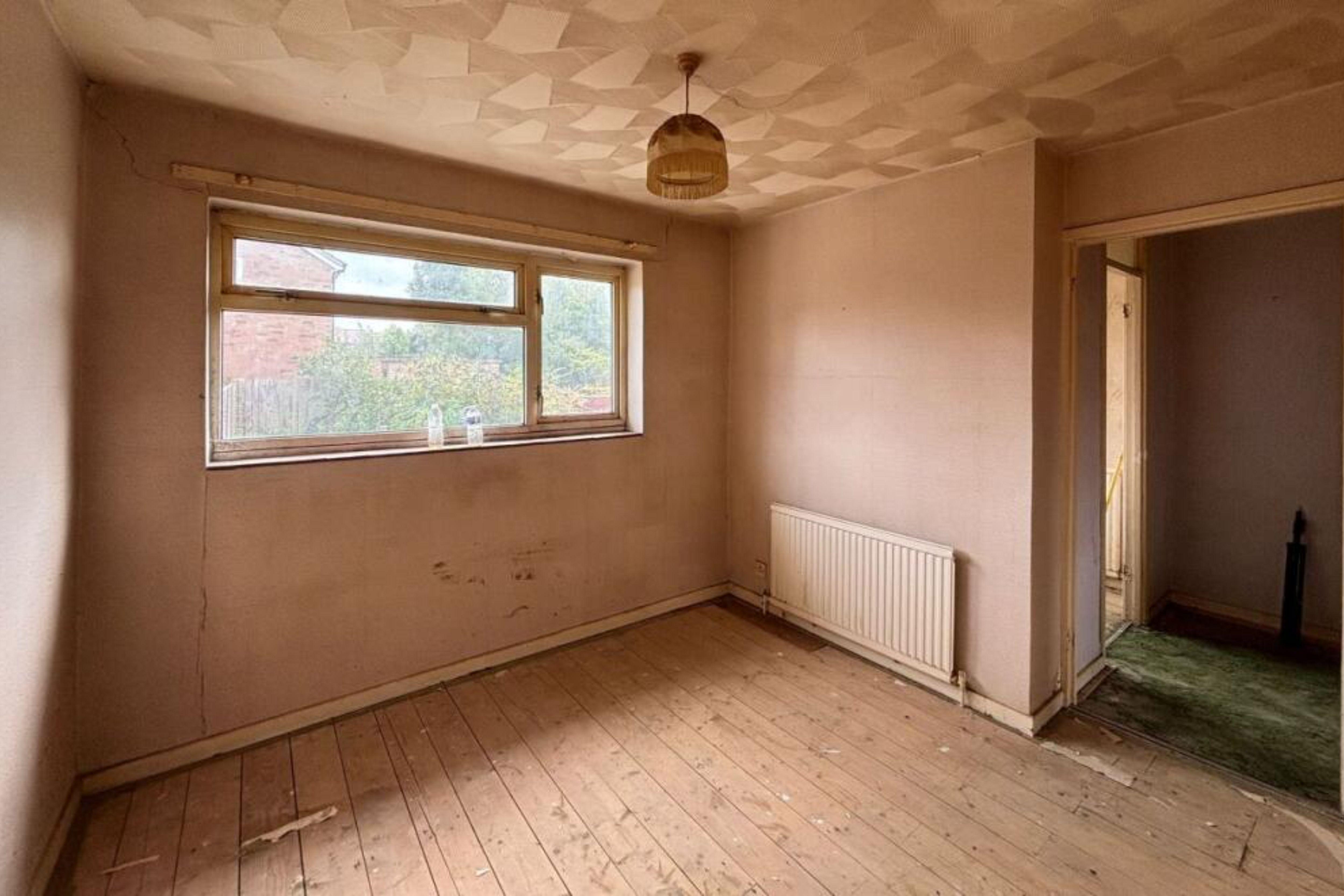 15 Thornview Road, Houghton Regis, Dunstable, Bedfordshire, LU5 5HS