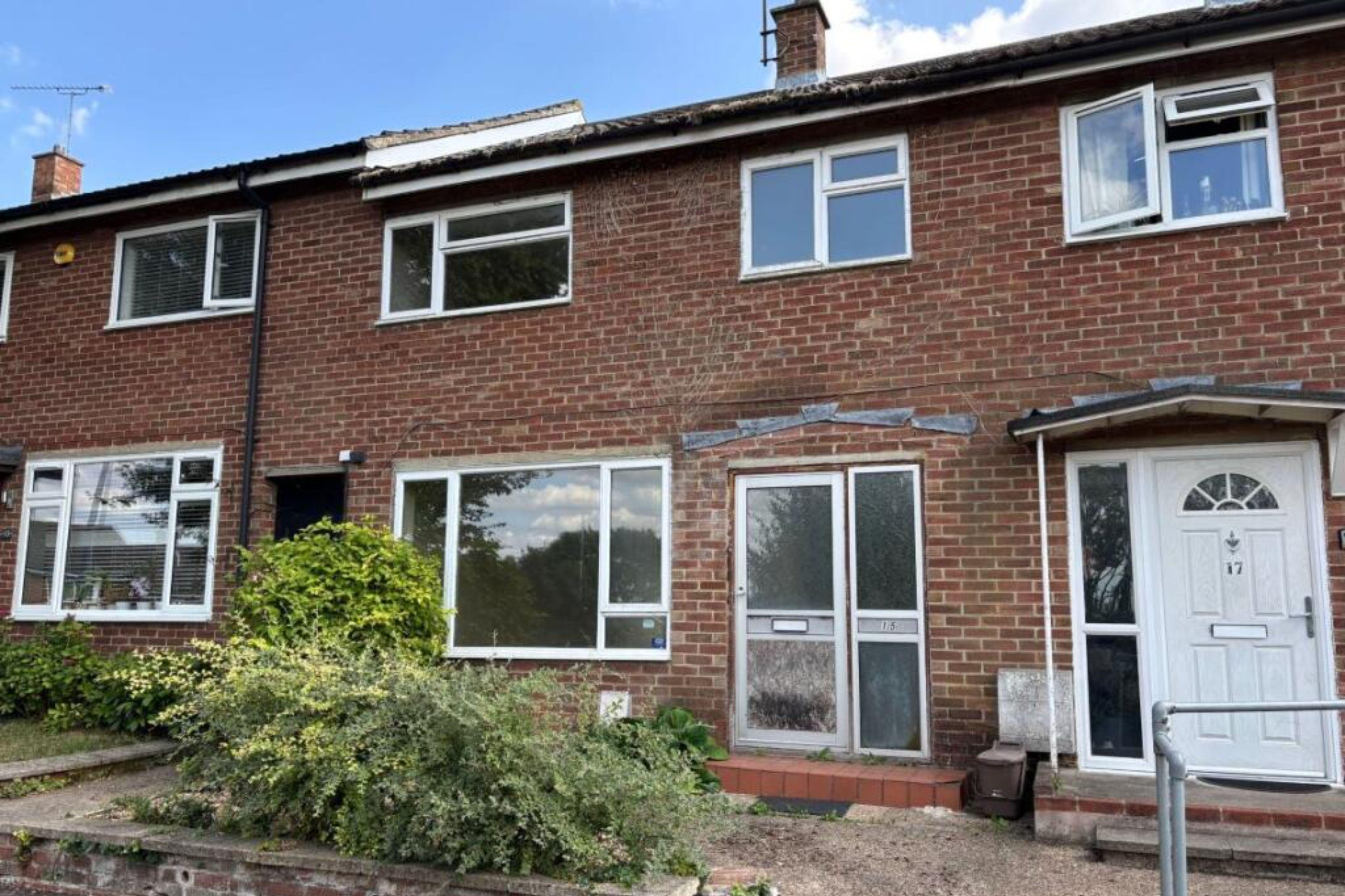 15 Thornview Road, Houghton Regis, Dunstable, Bedfordshire, LU5 5HS
